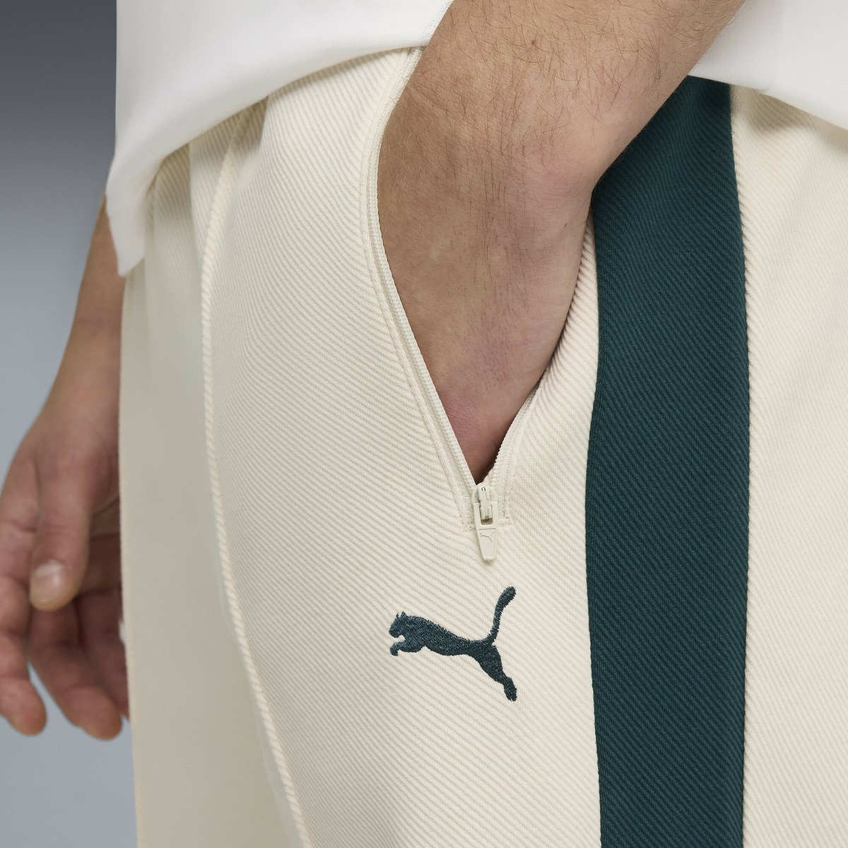 【SALE／30%OFF】PUMA ユニセックス T7 リラックスド ジャガード トラック パンツ プーマ パンツ ジャージ・スウェットパンツ【送料無料】