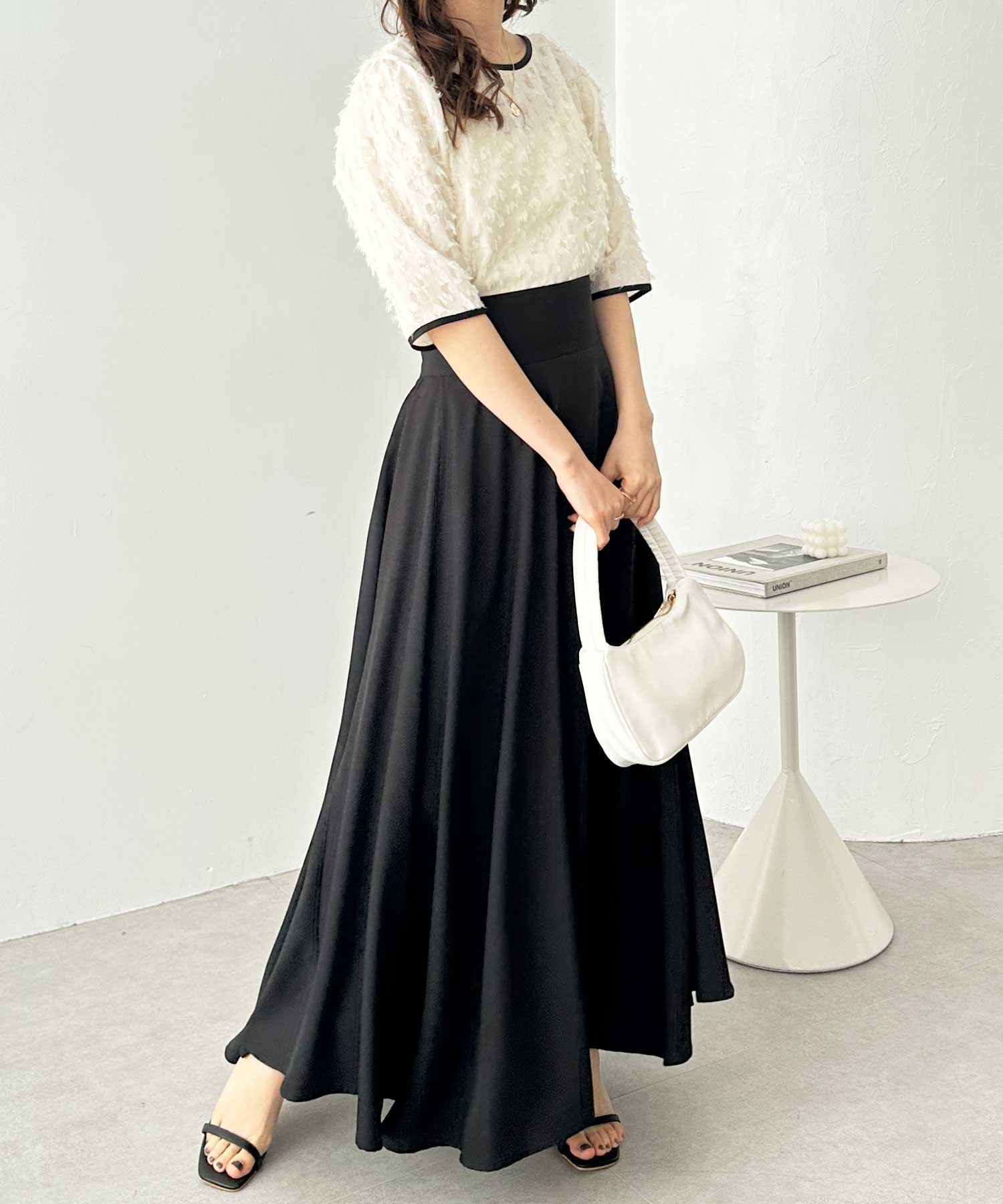 Rakuten Fashionの【SALE／42%OFF】GeeRA ハイウエストボリュームフレアスカート ジーラ スカート ロング・マキシスカート ブラック ホワイト｜アングル3