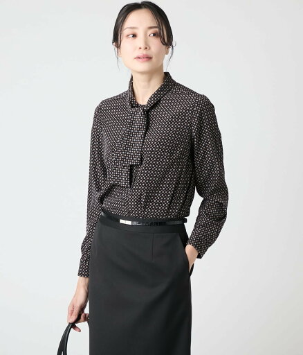 【SALE/25%OFF】NEWYORKER WOMEN ジオメトリックプリント 長袖ボウタイブラウス ニューヨーカー トップス シャツ・ブラウス ネイビー ブラック【送料無料】 【SALE/25%OFF】NEWYORKER WOMEN ジオメトリックプリント 長袖ボウタイブラウス ニューヨーカー トップス シャツ・ブラウス ネイビー ブラック【送料無料】
