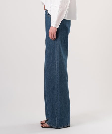 RIBCAGE ストレートジーンズ ダークインディゴ リーバイス パンツ ジーンズ・デニムパンツ ブラック