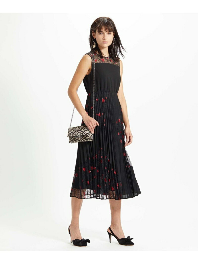 【SALE／60%OFF】GRACE CONTINENTAL ハートプリーツワンピース グレースコンチネンタル ワンピース・ドレス ドレス ベージュ ブラック【送料無料】のサムネイル