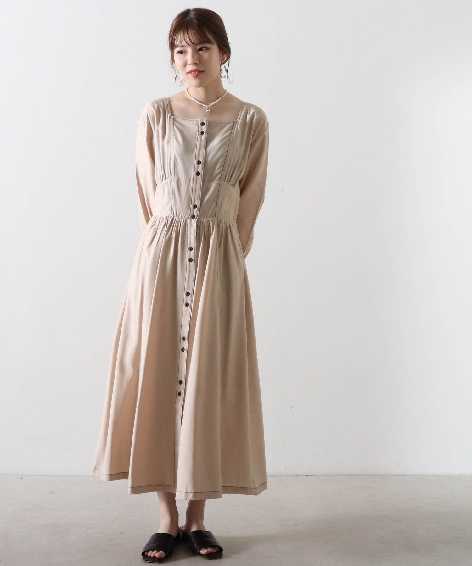 【SALE／50%OFF】cheek スクエアネック前開きワンピース チーク ワンピース・ドレス ワンピース ベージュ ネイビー【送料無料】のサムネイル