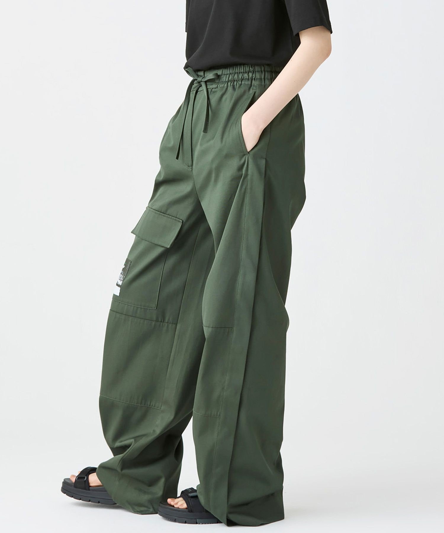 【SALE／40%OFF】LACOSTE アシンメトリー ワイドストレート カーゴポケットパンツ ラコステ パンツ その他のパンツ【送料無料】