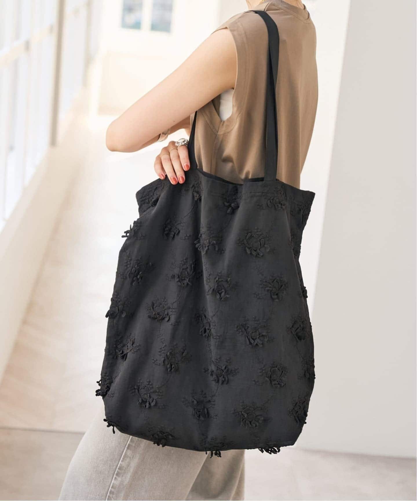 Spick & Span 《新色有り別注 / 追加予約》crinkle crinkle crinkle 3D embroidery TOTE*Re スピックアンドスパン バッグ トートバッグ ホワイト ブラック【送料無料】