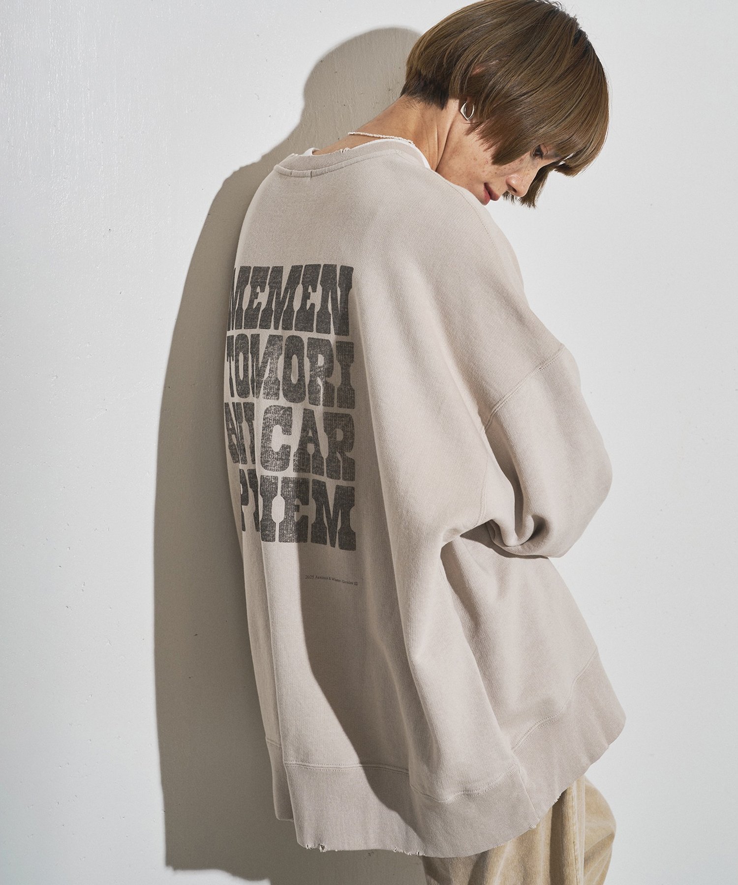 Whim Gazette 【GEMINI】オーバーバックプリントスウェット ウィム ガゼット トップス パーカー・フーディー グレー ベージュ【送料無料】