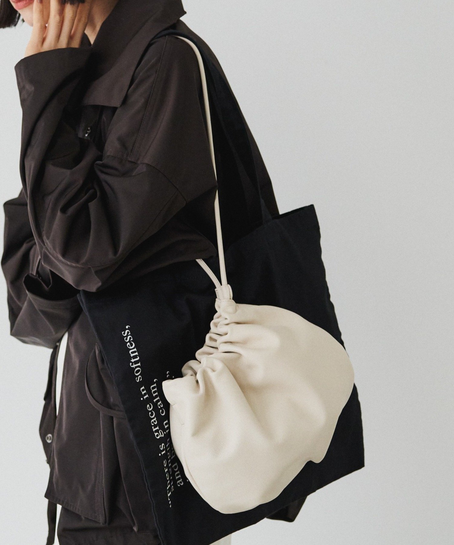 russet 【先月人気No.1アイテム】レザー巾着4WAYショルダーバッグ ラシット バッグ ショルダーバッグ ホワイト シルバー ブラック グレー イエロー グリーン【送料無料】