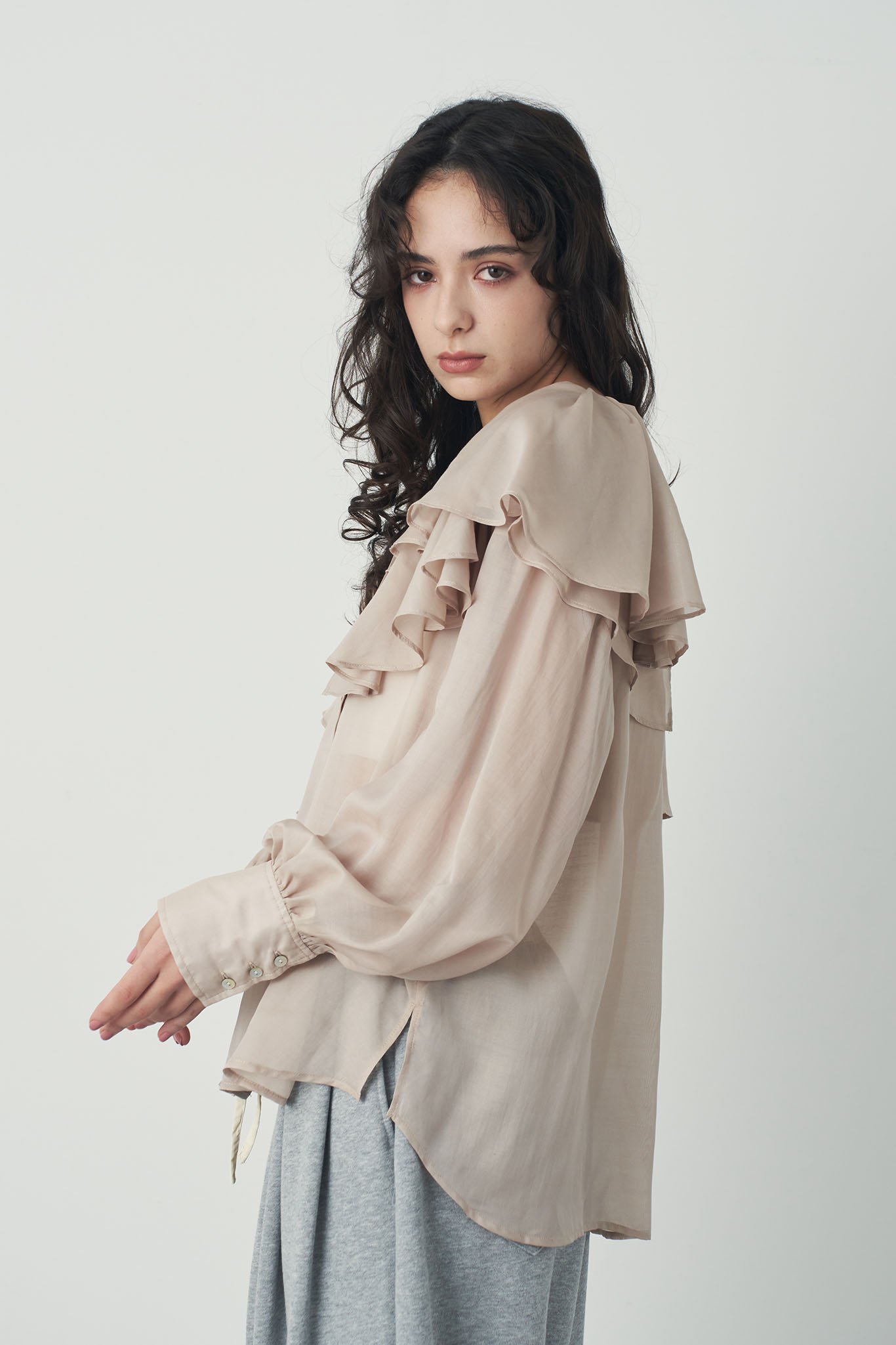 Limue シアアシメラッフルブラウス リミュ トップス シャツ・ブラウス ブルー ベージュ