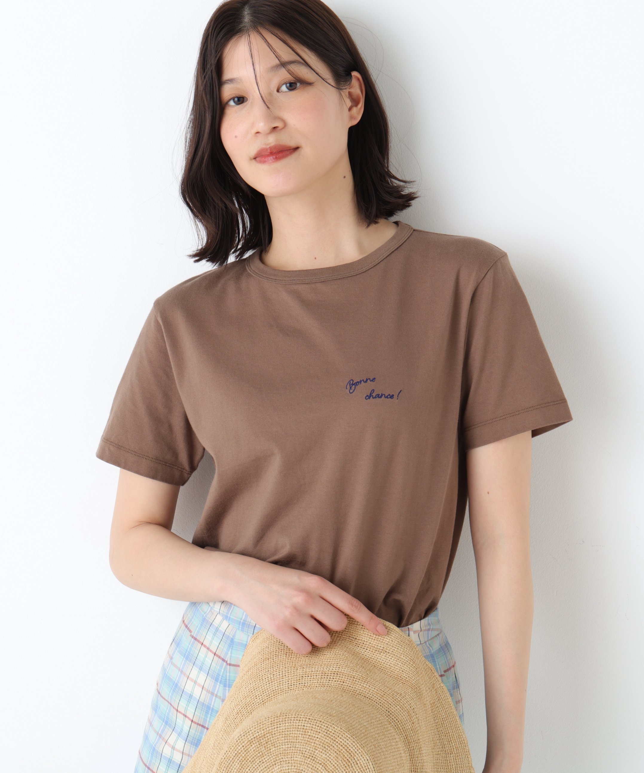 human woman ◆Bonne chance 刺繍ロゴTシャツ ヒューマン ウーマン トップス カットソー・Tシャツ グレー レッド