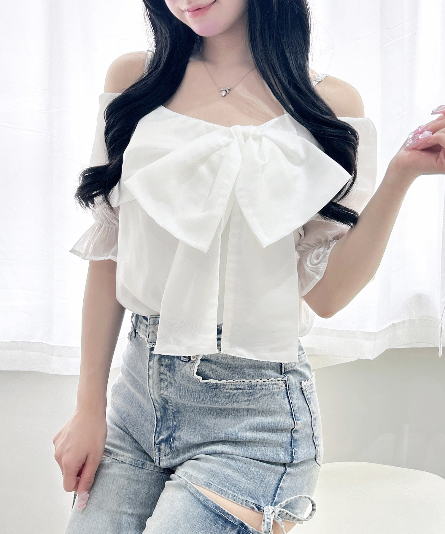 INGNI 【WEB限定】シアーオフショルリボンブラウス イング トップス シャツ・ブラウス ホワイト ブラック ブルー ピンク