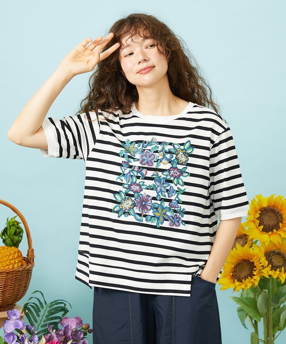 Jocomomola 【接触冷感】Verano en La Mancha フラワープリントボーダーTシャツ ホコモモラ トップス カットソー・Tシャツ ホワイト