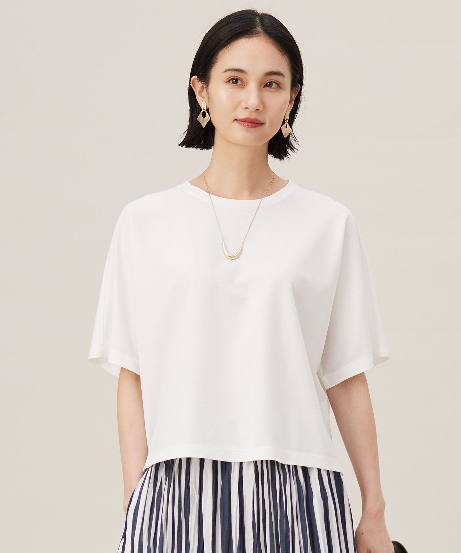 自由区 【多機能・快適素材・着まわし力】ハイカウントクロップド丈 Tシャツ ジユウク トップス カットソー・Tシャツ ホワイト ブラック グリーン