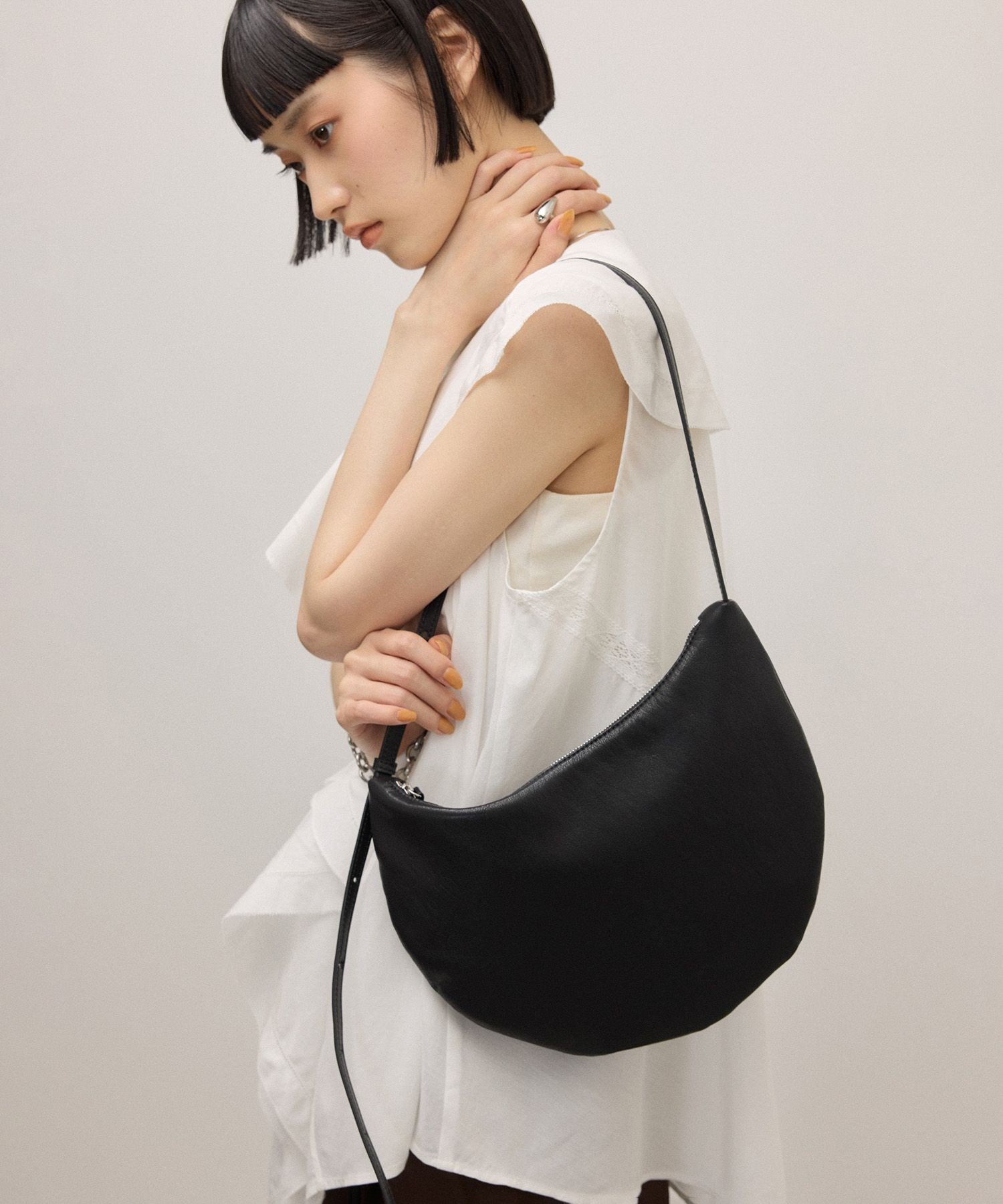 ADAM ET ROPE' FEMME ラウンドミニバッグ アダムエロペ バッグ ショルダーバッグ ブラック【送料無料】