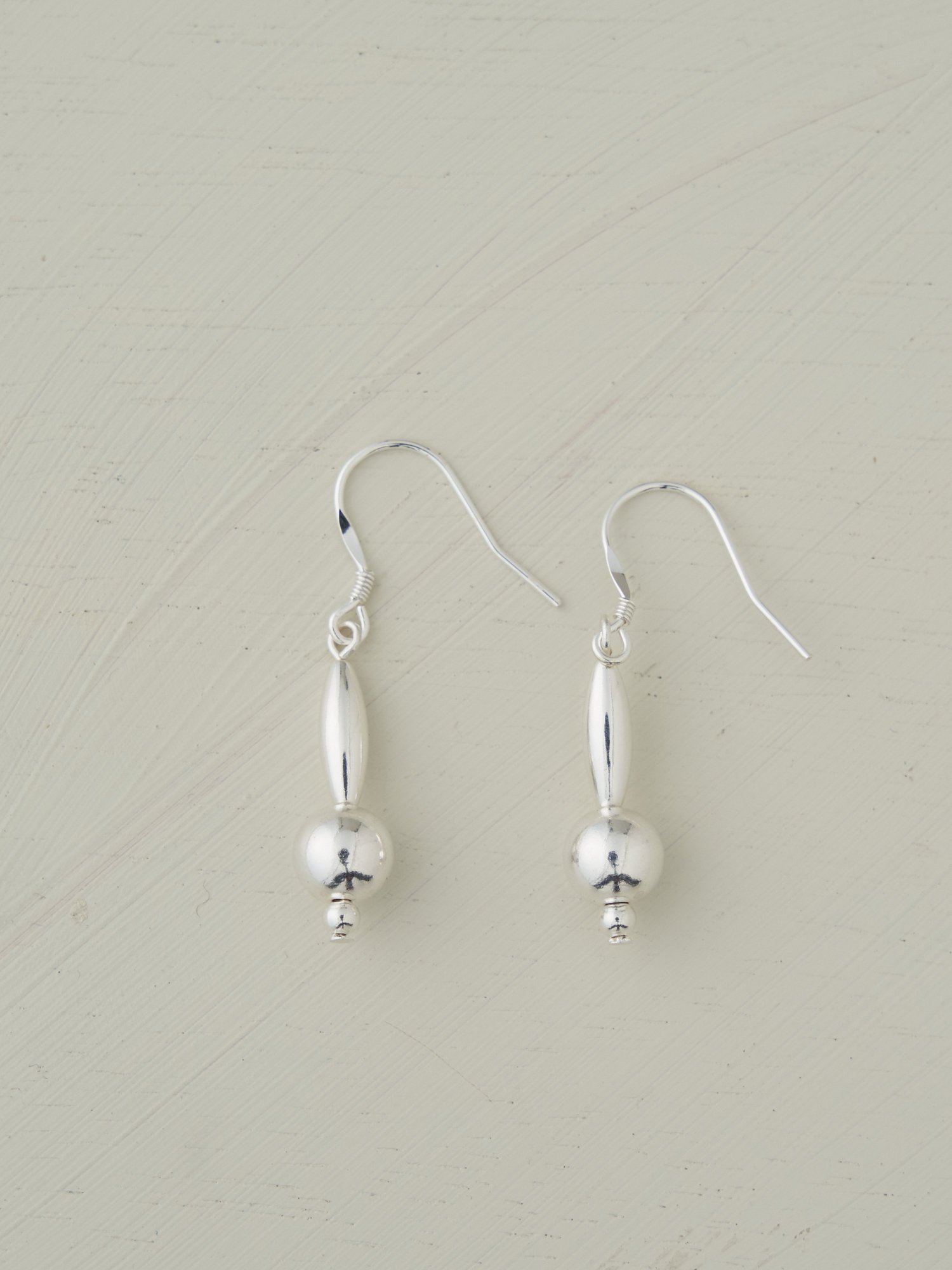 BEARDSLEY 《2.718》Silverビーズピアス ビアズリー アクセサリー・腕時計 リング・指輪 シルバー ホワイト【送料無料】のサムネイル