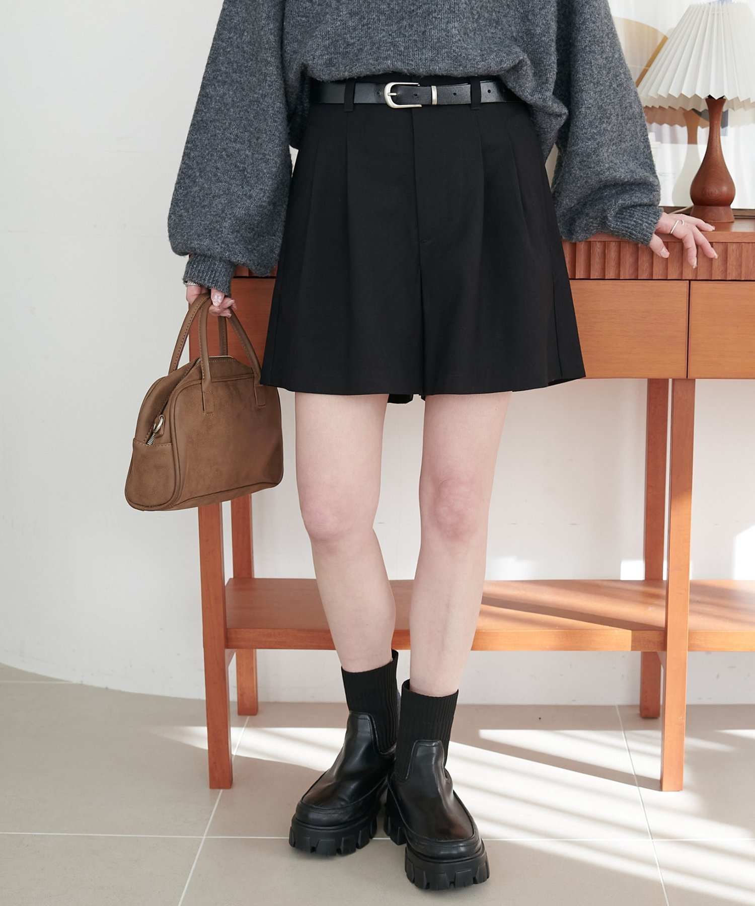 Discoat 【洗濯可能/美シルエット】ウールブレンドショートパンツ ディスコート パンツ その他のパンツ ブラック ベージュ ブラウン【送料無料】