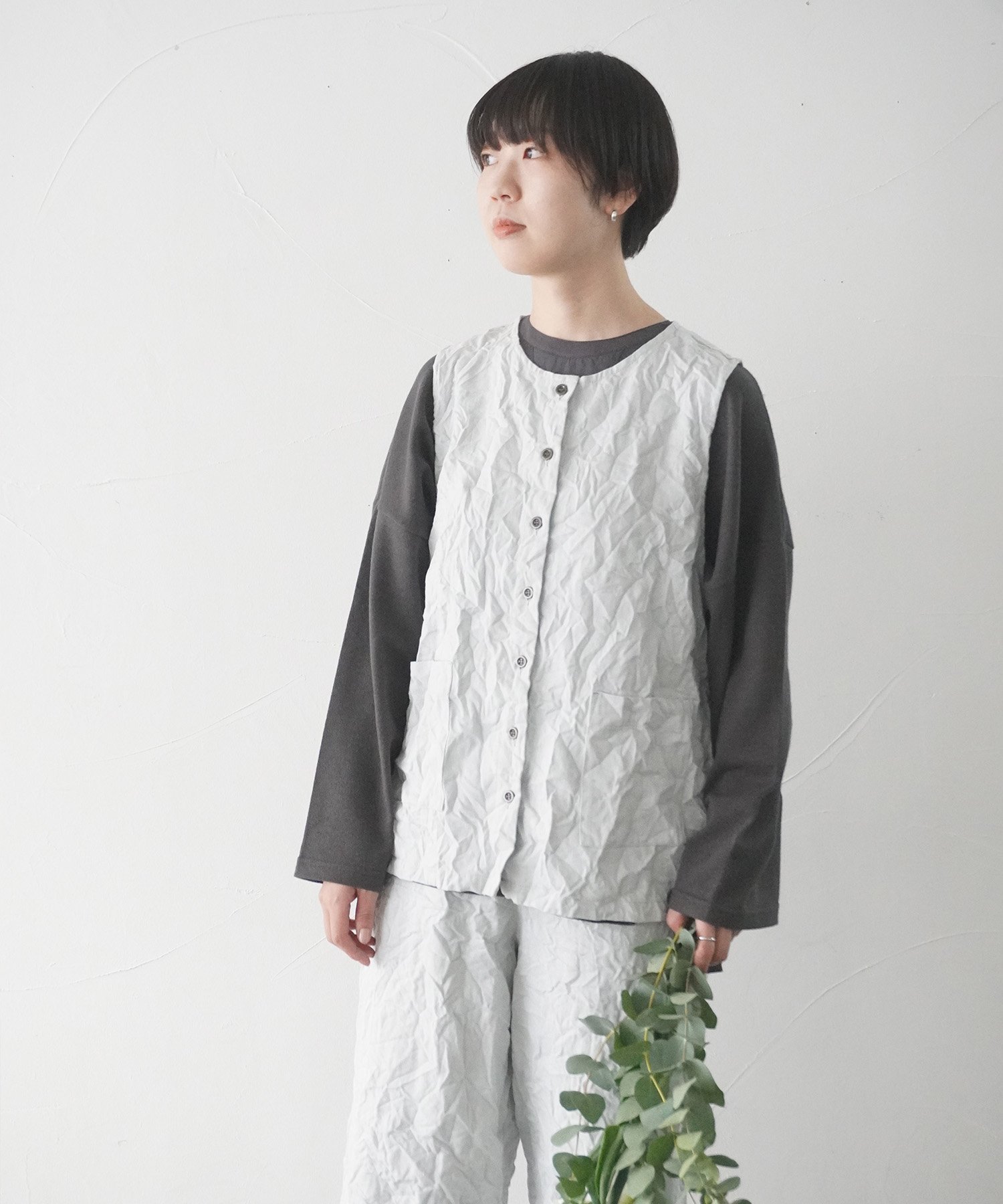 【SALE／30%OFF】cloudnine RELIEF cloudnine RELIEF/8.5OZデニム シワ加工ベスト クラウドナイン　リリーフ トップス ベスト・ジレ グレー ネイビー【送料無料】 3