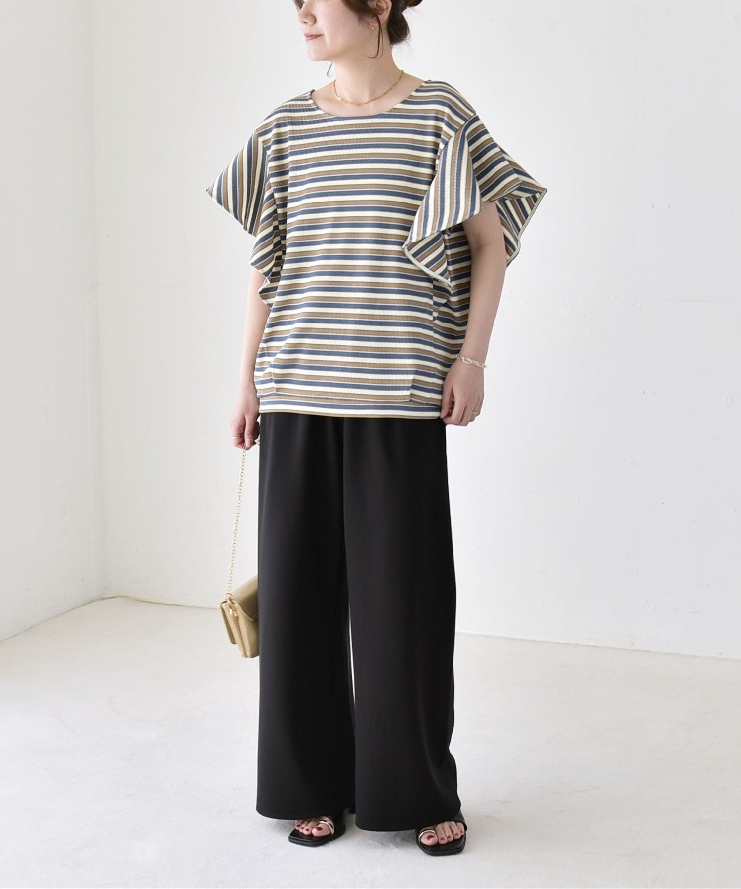 quaranciel quaranciel:＜洗濯機可能＞マルチボーダー ラッフル コクーン プルオーバー シップス トップス カットソー・Tシャツ ブラック ブルー