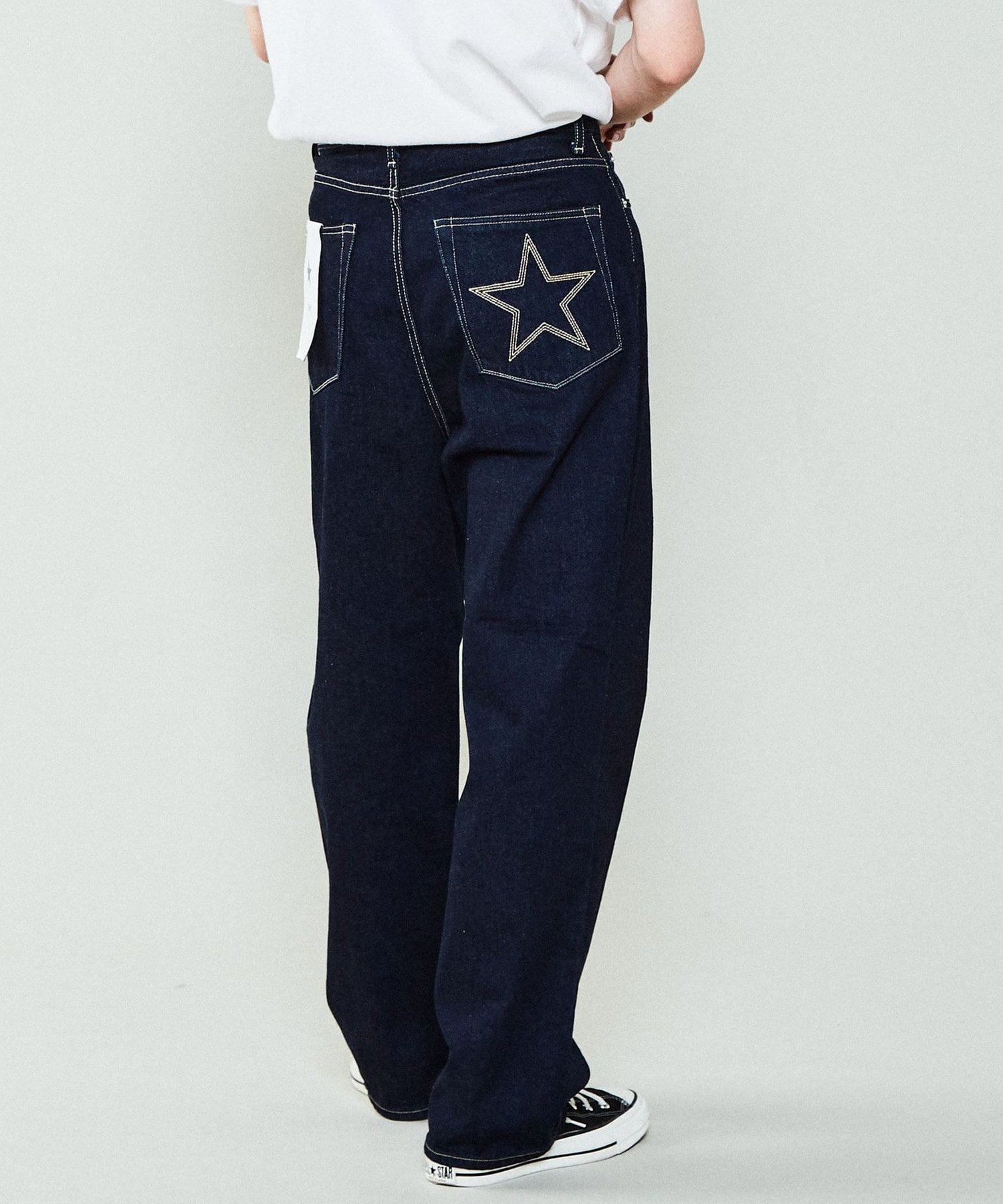 CONVERSE TOKYO MENS 【CONVERSE TOKYO*KURO】別注 UNISEX DENIM PANTS コンバーストウキョウ パンツ/ジーンズ ジーンズその他 ネイビー【送料無料】