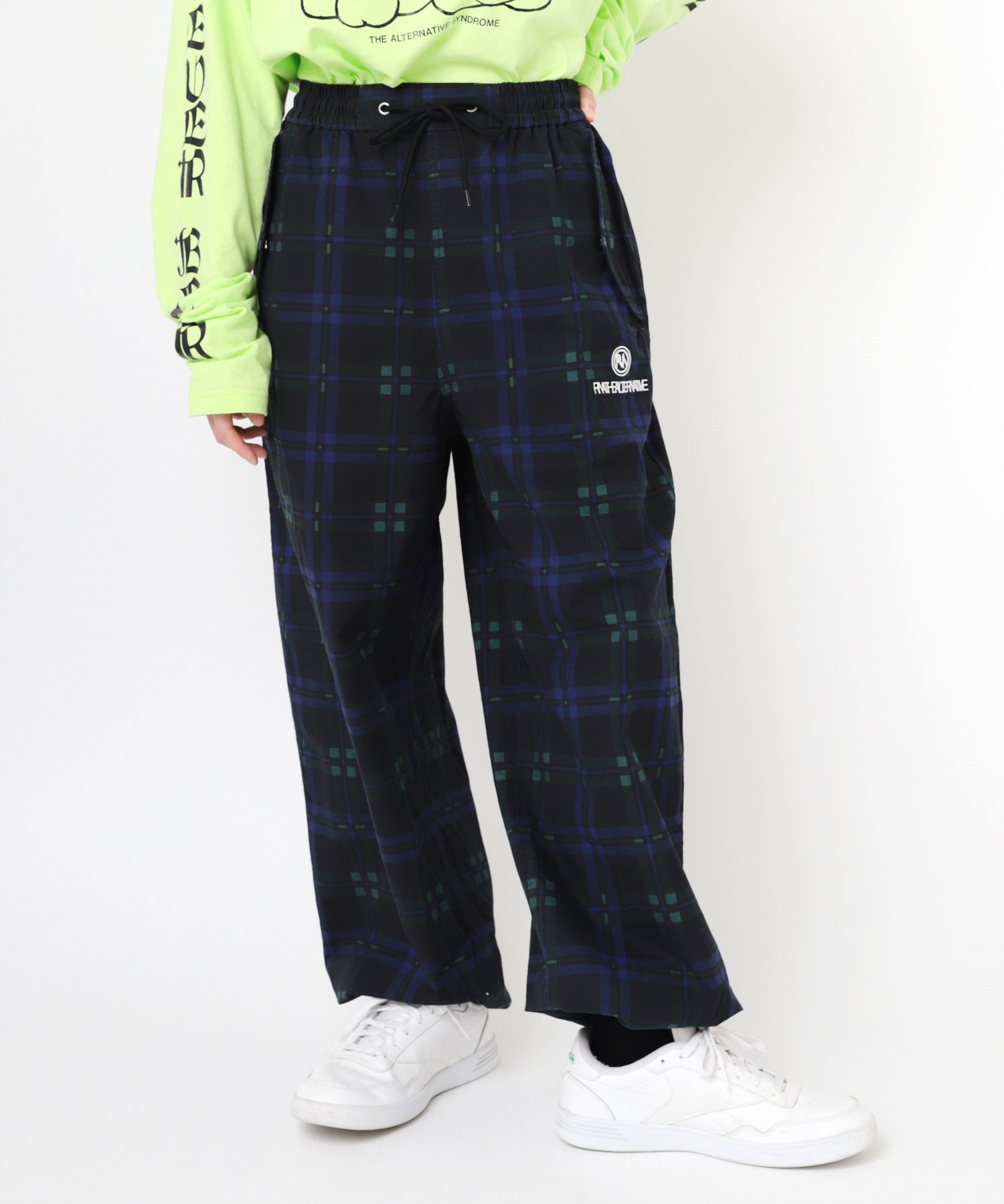 RNA R4192 総柄イージーパンツ アールエヌエー パンツ その他のパンツ ネイビー グリーン