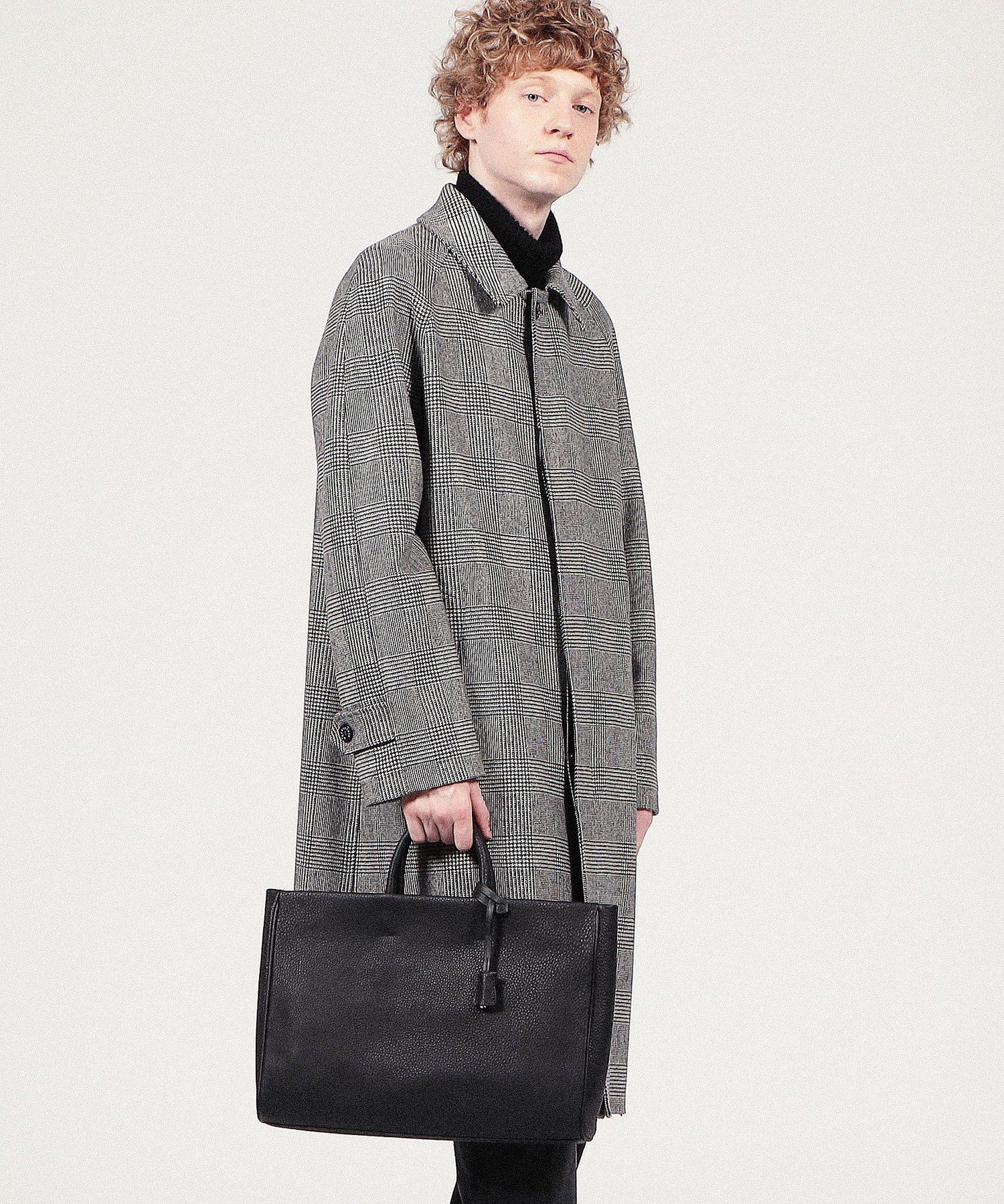 TOMORROWLAND GOODS 【別注】A シュリンクレザーブリーフトートバッグ トゥモローランド バッグ トートバッグ ブラック ベージュ【送料無料】