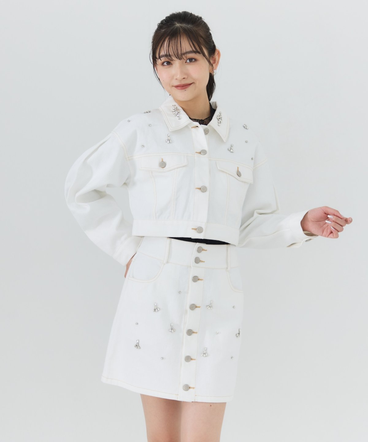 【SALE／60%OFF】REDYAZEL 【セットアップ可能】ビジューデニムミニスカート レディアゼル スカート その他のスカート ホワイト ブルー