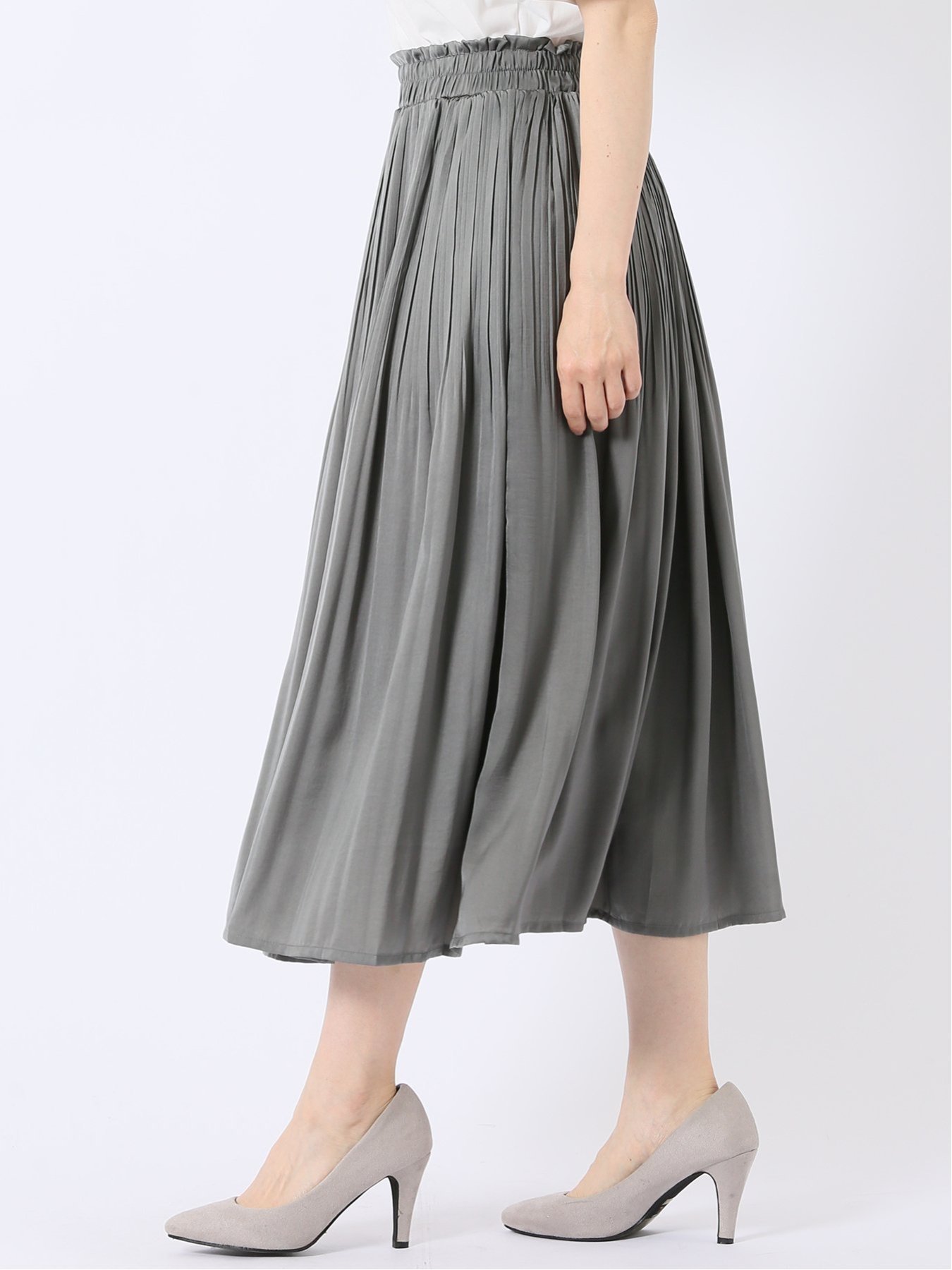 【SALE／10%OFF】m.f.editorial チャームベリーチック/CHRM BERRY TIC サテン 消し プリーツ ロング スカート タカキュー スカート その他のスカート グレー【送料無料】