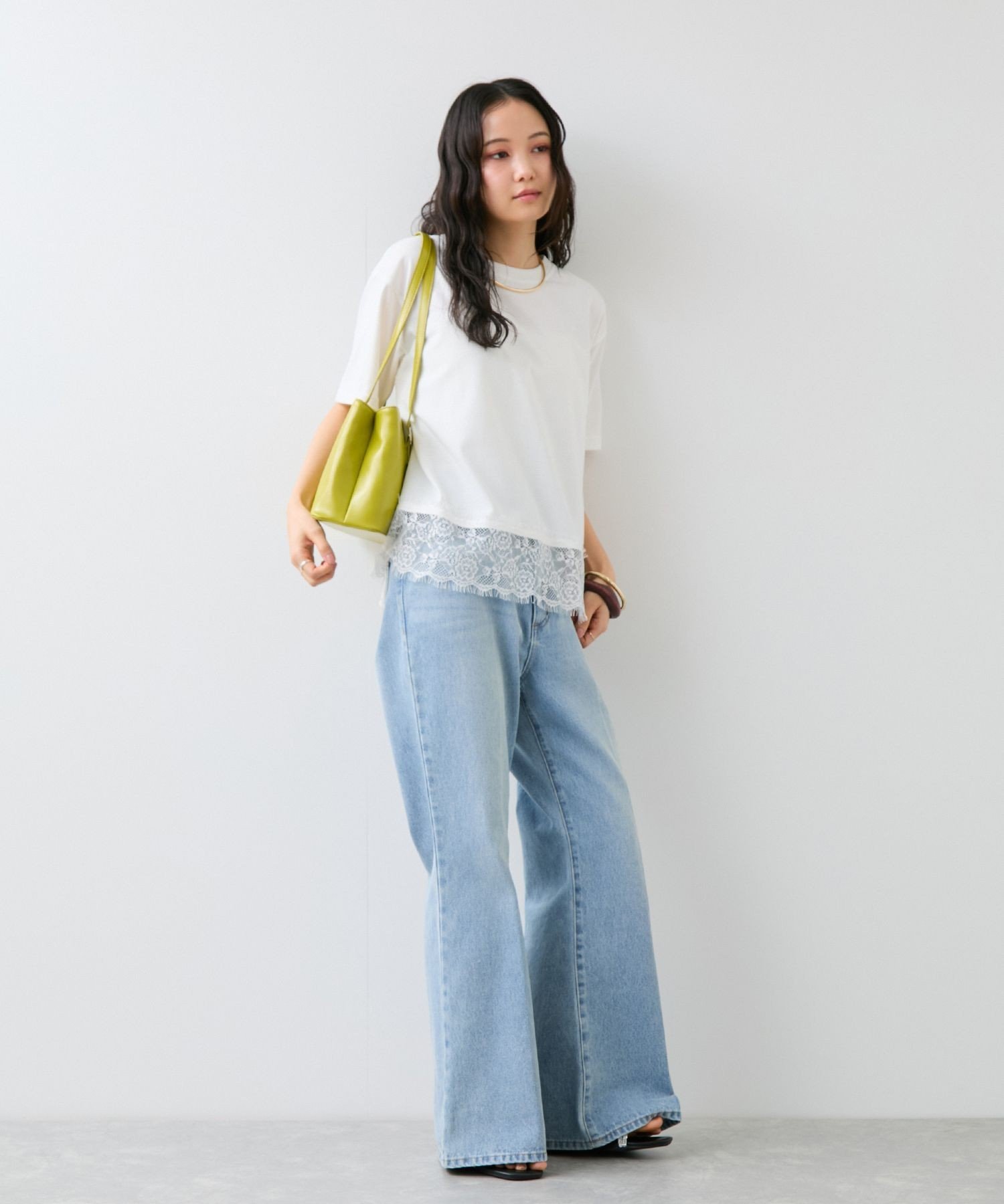 VIS 裾レースフレンチプルオーバー ビス トップス カットソー・Tシャツ ベージュ ブラック