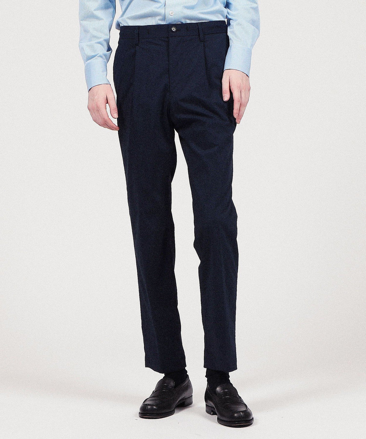 【SALE／50%OFF】TOMORROWLAND MEN コンパクトナイロン イージースラックス トゥモローランド パンツ スラックス・ドレスパンツ ネイビー ブラック【送料無料】