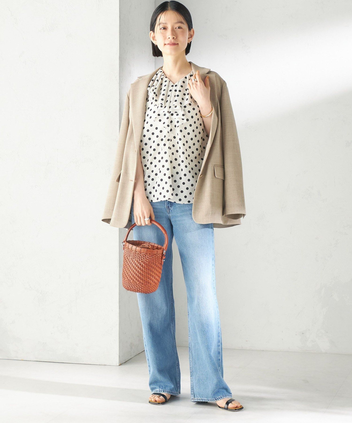 WOMEN ＜手洗い可能＞ドット フリル Vネック フレンチスリーブ ブラウス シップス トップス シャツ・ブラウス ホワイト ネイビー