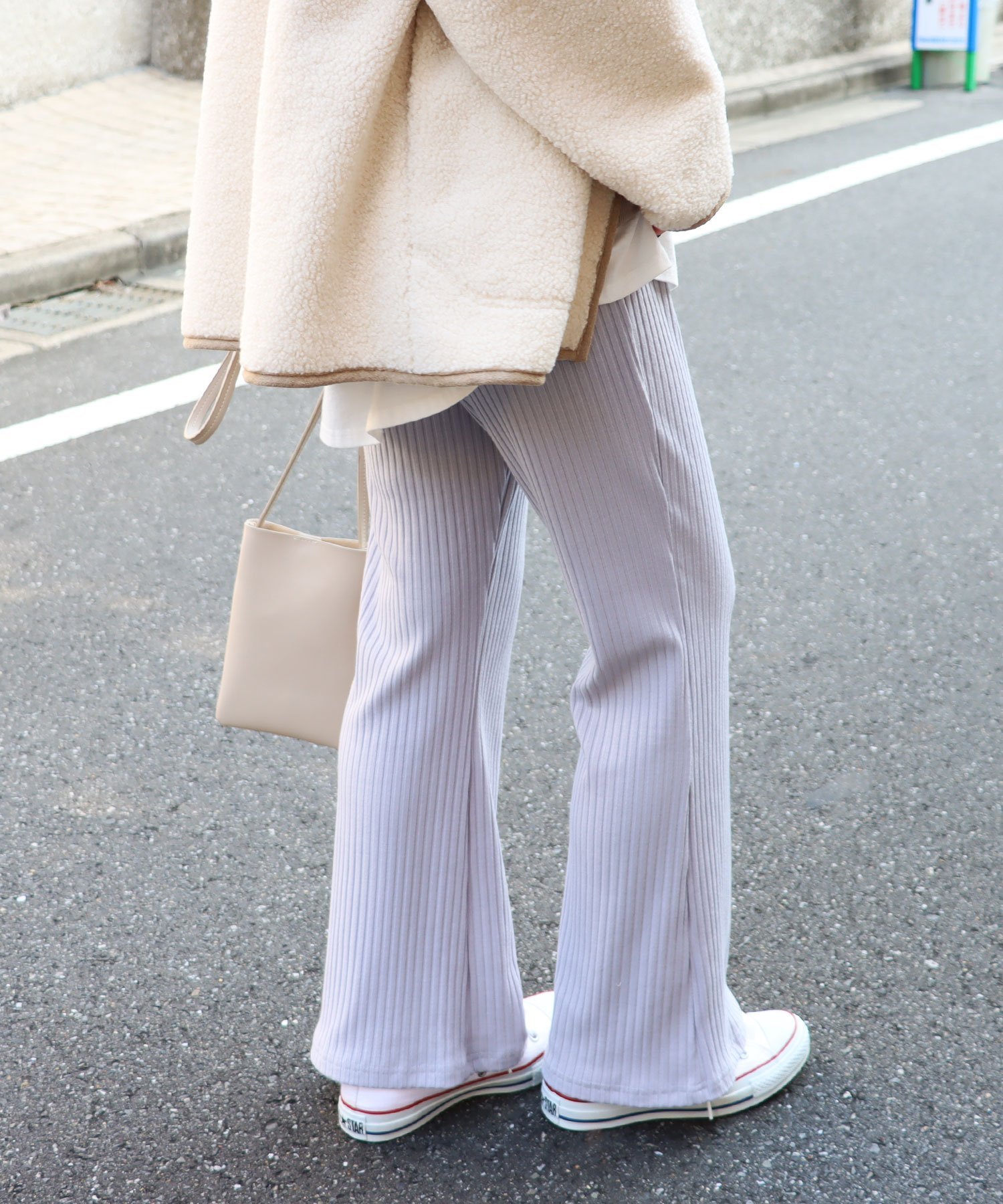 【SALE／60%OFF】andme カット リブ ニットソー フレア パンツ アンドミー パンツ その他のパンツ グレーのサムネイル