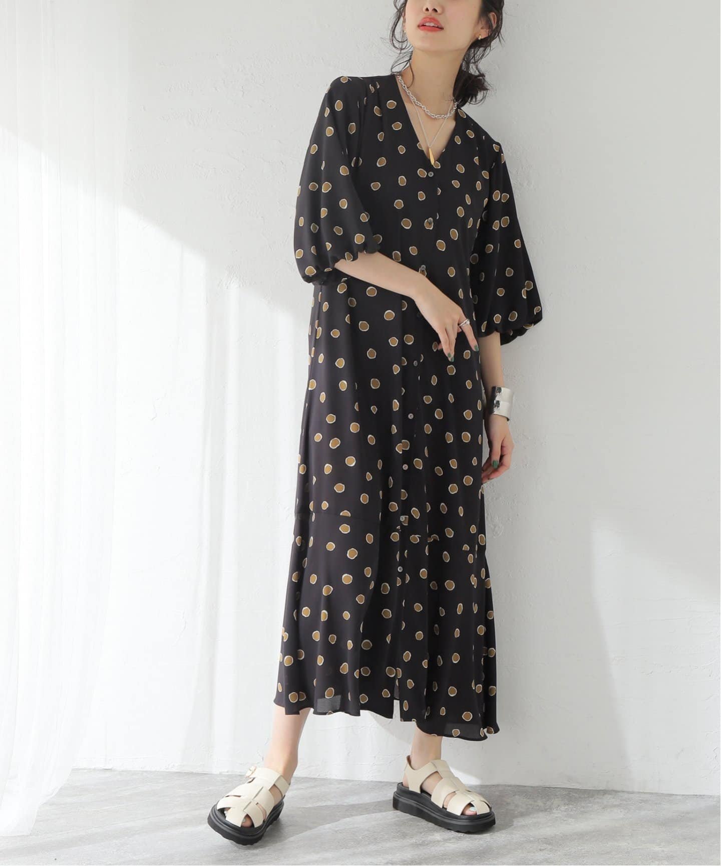 【SALE／30%OFF】JOURNAL STANDARD ランダムドットパフスリーブワンピース ジャーナル スタンダード ワンピース・ドレス ワンピース ブラック レッド【送料無料】のサムネイル