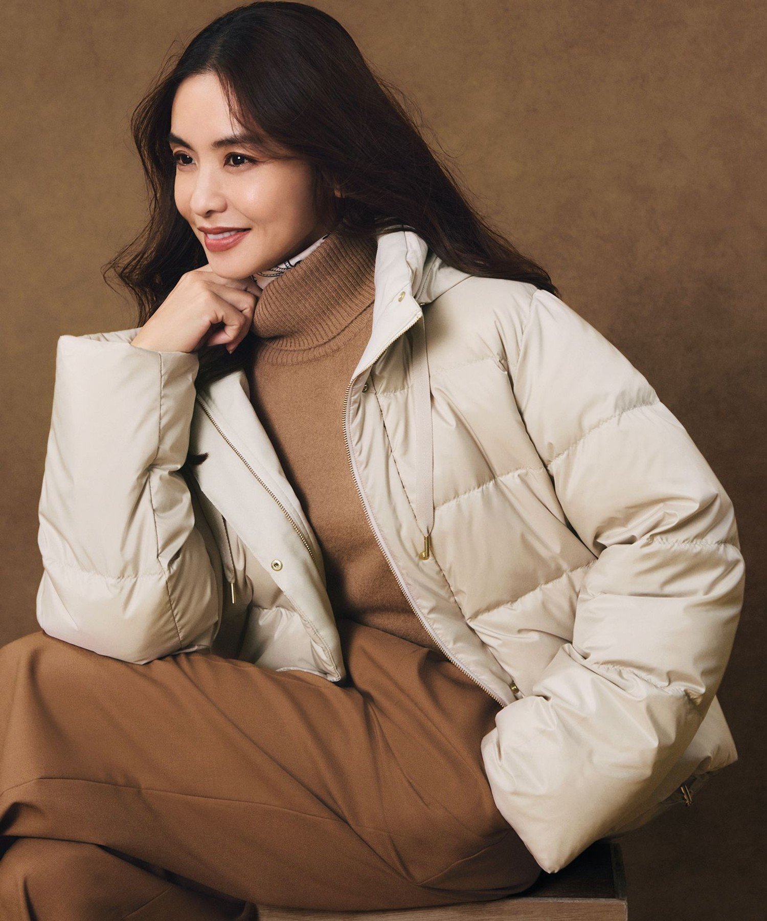 23区 S 【滝沢眞規子さん着用/VERY12月号掲載】シレータフタ コンパクト ダウンコート ニジュウサンク ジャケット・アウター ダウンジャケット・ダウンベスト ブラック ネイビー カーキグリーン ベージュ【送料無料】のサムネイル