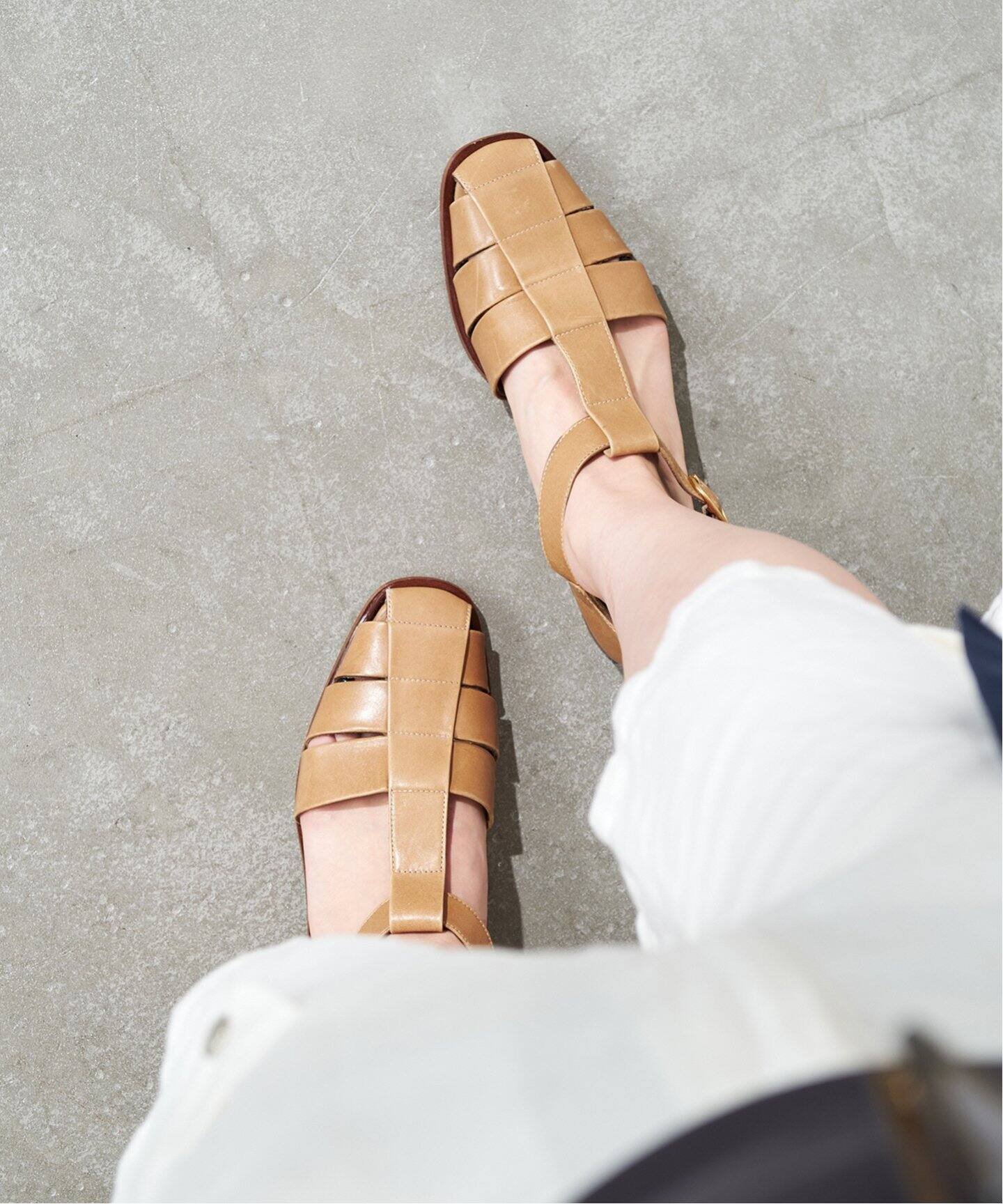 【SALE／30%OFF】IENA 【PASCUCCI/パスクッチ】グルカサンダル ストラップ イエナ シューズ・靴 サンダル ベージュ【送料無料】のサムネイル