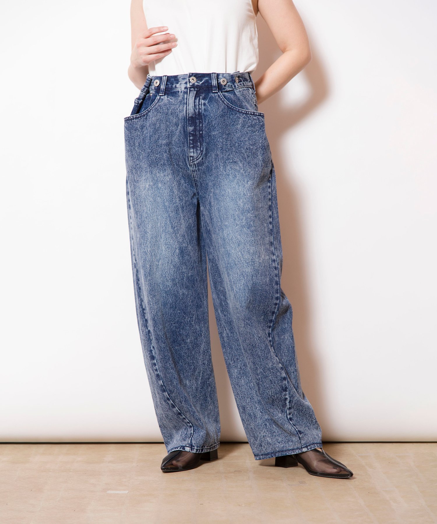 OSMOSIS タックデニムパンツ オズモーシス パンツ ジーンズ・デニムパンツ ブルー ブラック