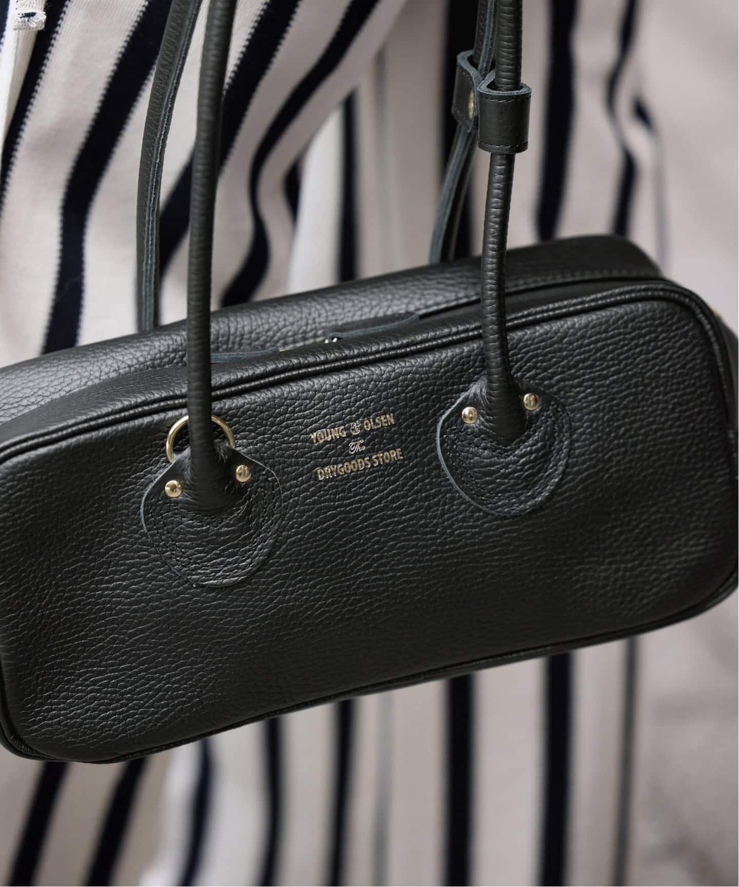 IENA 《WEB/一部店舗限定》YOUNG&OLSEN EMBOSSED LEATHER STUDENT S バッグ YO2601-GD005 イエナ バッグ ボストンバッグ ブラウン ブラック【送料無料】