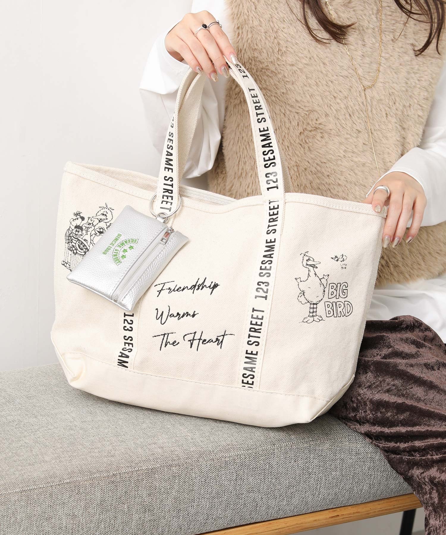 Gready Brilliant Gready Brilliant/(W)セサミストリートトート グレディブリリアン バッグ トートバッグ ホワイト【送料無料】のサムネイル