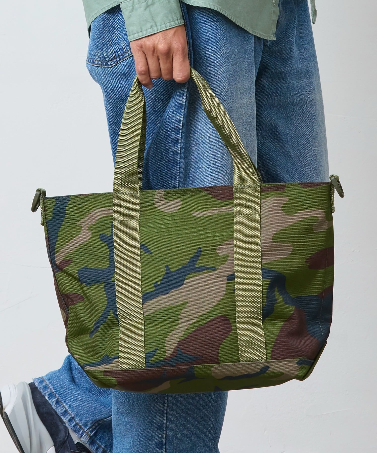 L.L.Bean ハンターズ・トート・バッグ、ジップ・トップ　ショルダー・ストラップ付き　カモ ミディアム エルエルビーン バッグ トートバッグ【送料無料】