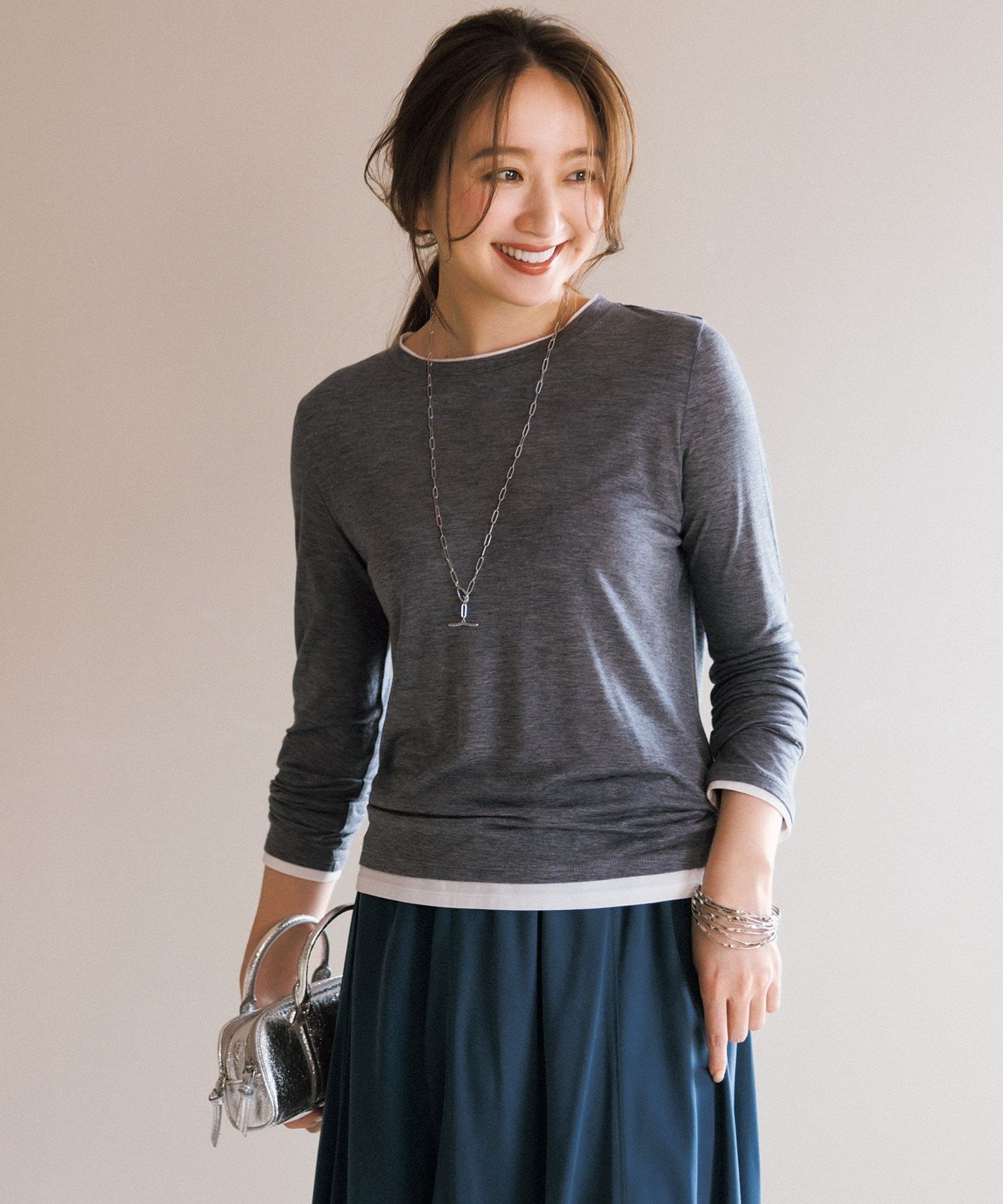 UNFILO L ソフトウール フェイクレイヤード ロンT アンフィーロ トップス カットソー・Tシャツ ホワイト ブルー グレー