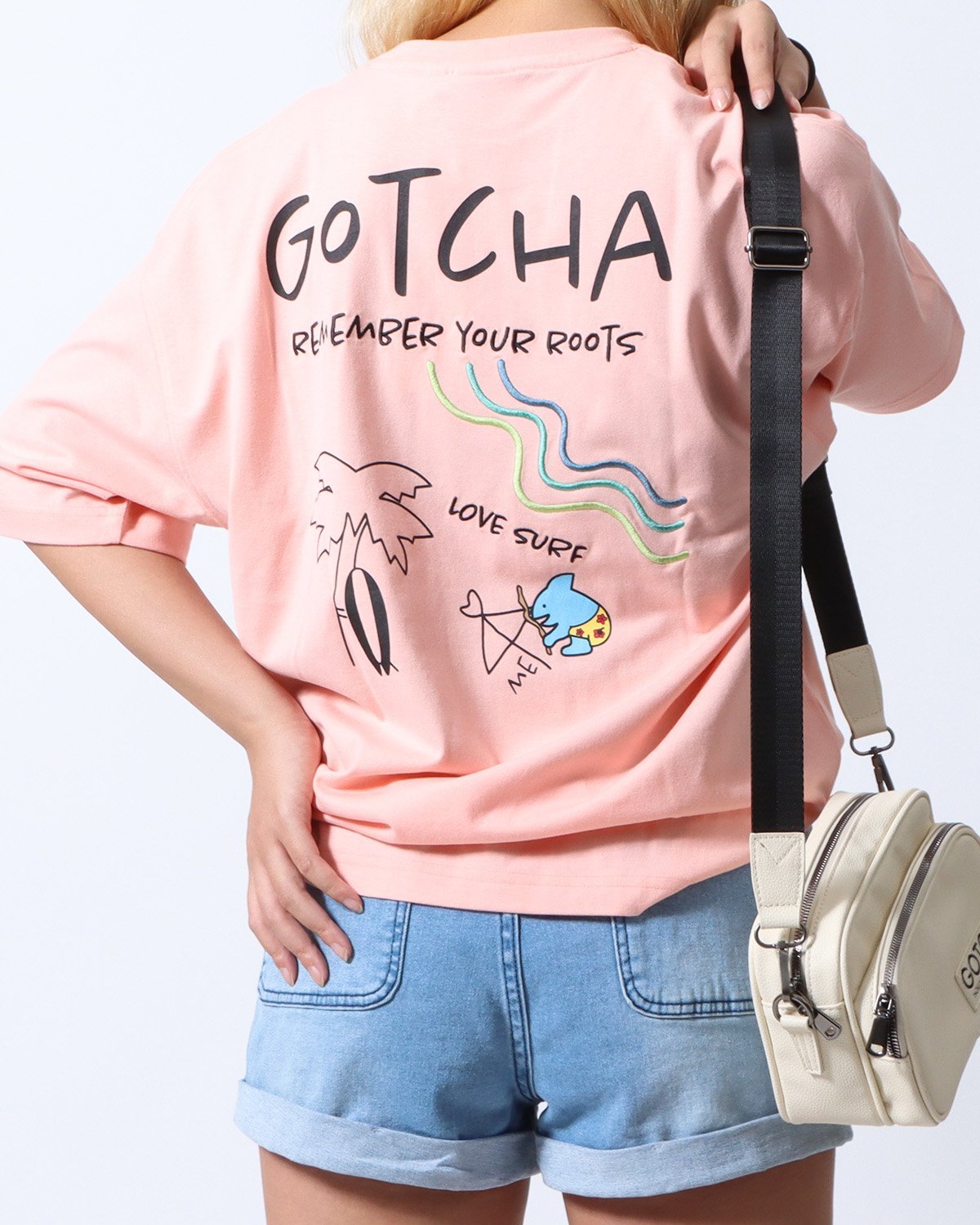 GOTCHA GOTCHA (ガッチャ) ウィメンズ 吸水速乾 フィッシュマン 砂浜 らくがき T ガッチャ トップス カットソー・Tシャツ ホワイト ピンク【送料無料】