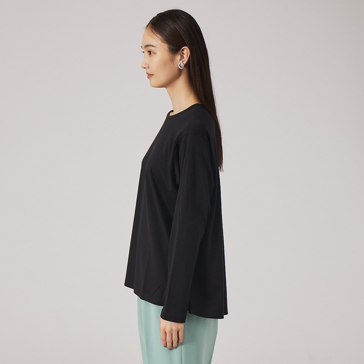 qualite レギュラーヘムコットンカットソー カリテ トップス カットソー・Tシャツ ブラック
