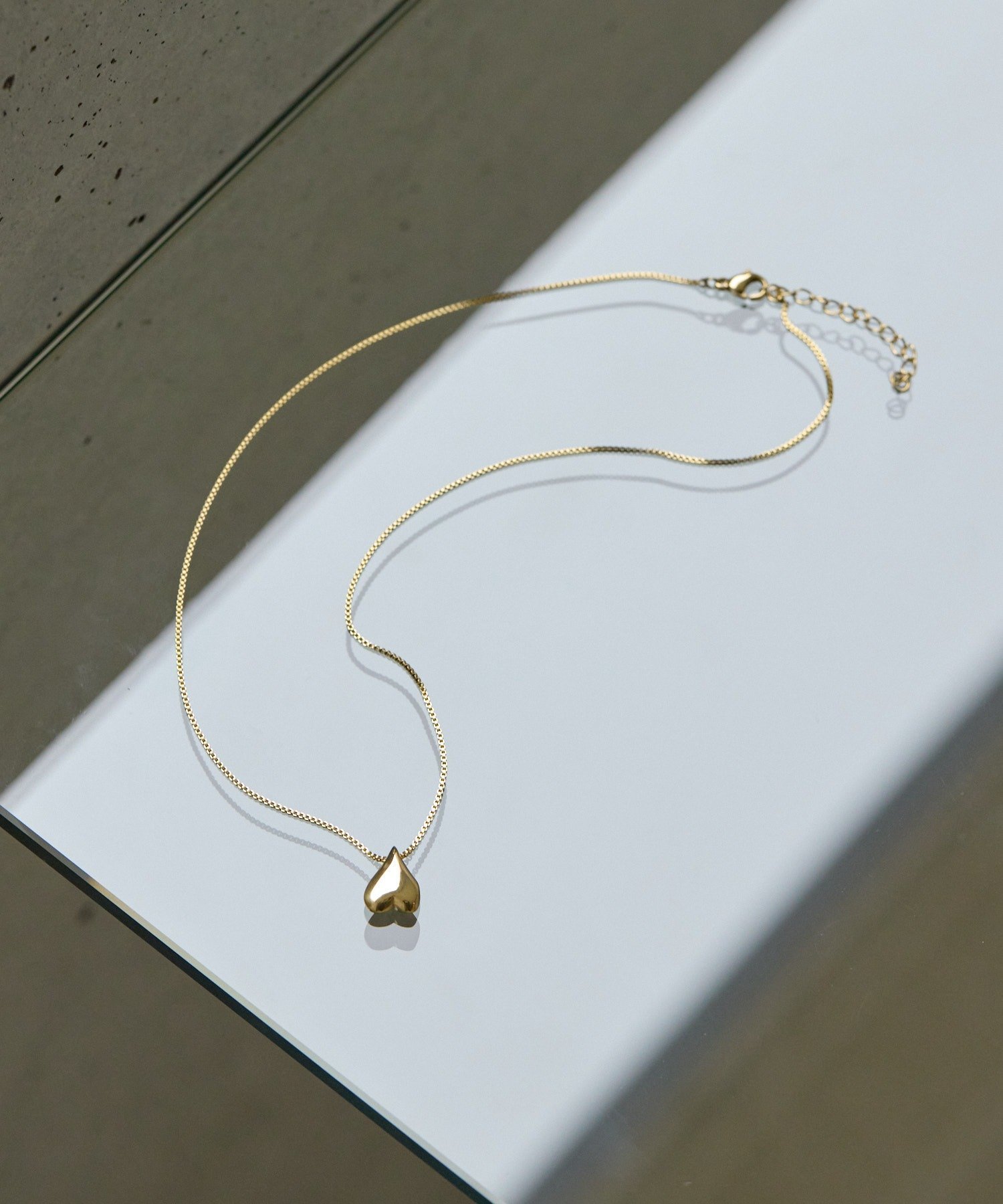 ear PAPILLONNER 《金属アレルギー対応/ステンレス》逆さハートネックレス イア パピヨネ アクセサリー・腕時計 ネックレス シルバー ゴールド【送料無料】
