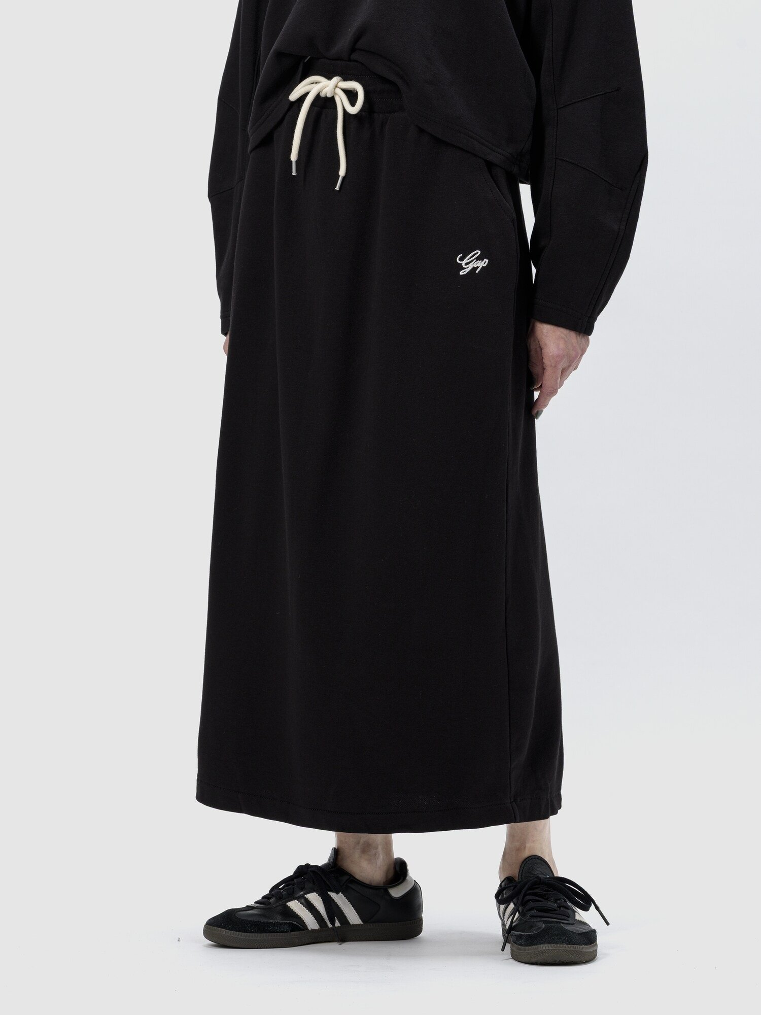 GAP (W)ビンテージソフト GAPロゴ マキシスカート ギャップ スカート ロング・マキシスカート グレー ブラック【送料無料】のサムネイル