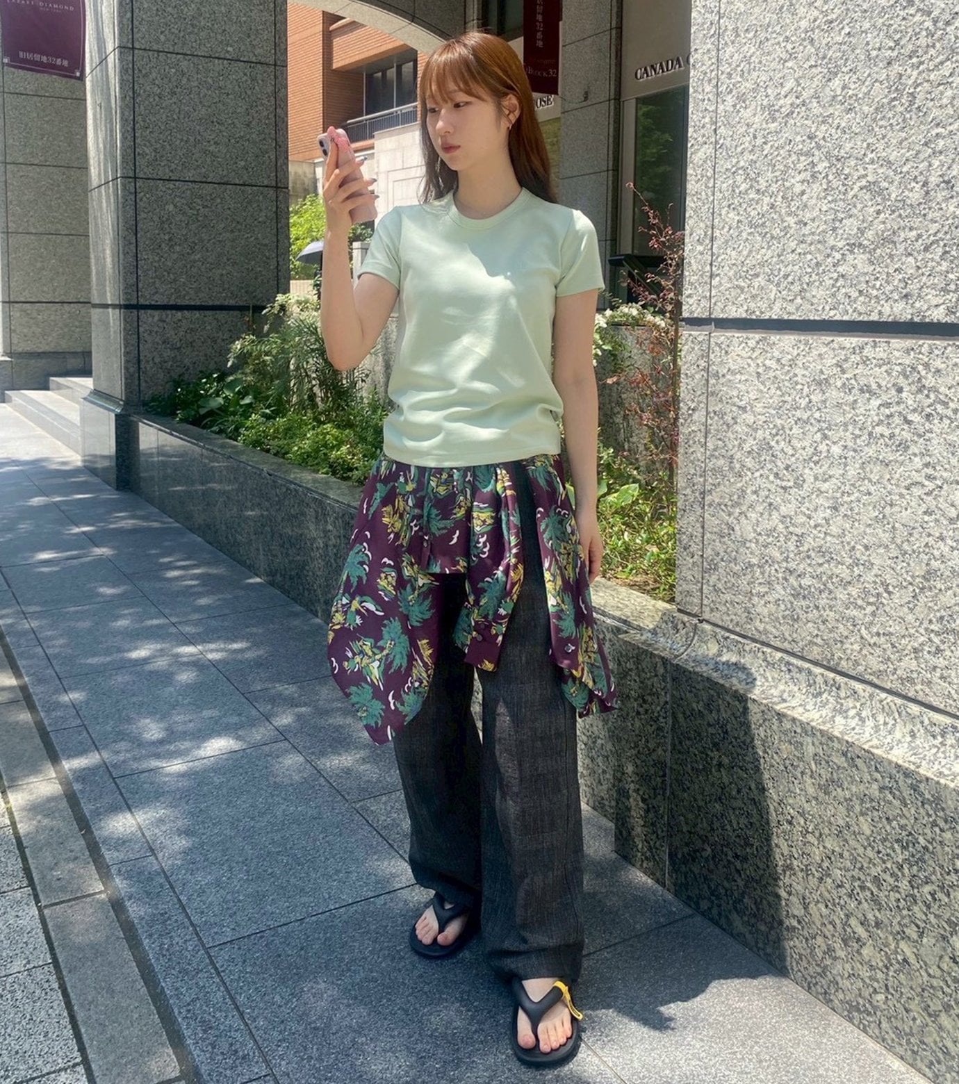 LE CIEL BLEU LEフィットTシャツ / "LE" Fitted T-Shirt ルシェルブルー トップス カットソー・Tシャツ カーキグリーン