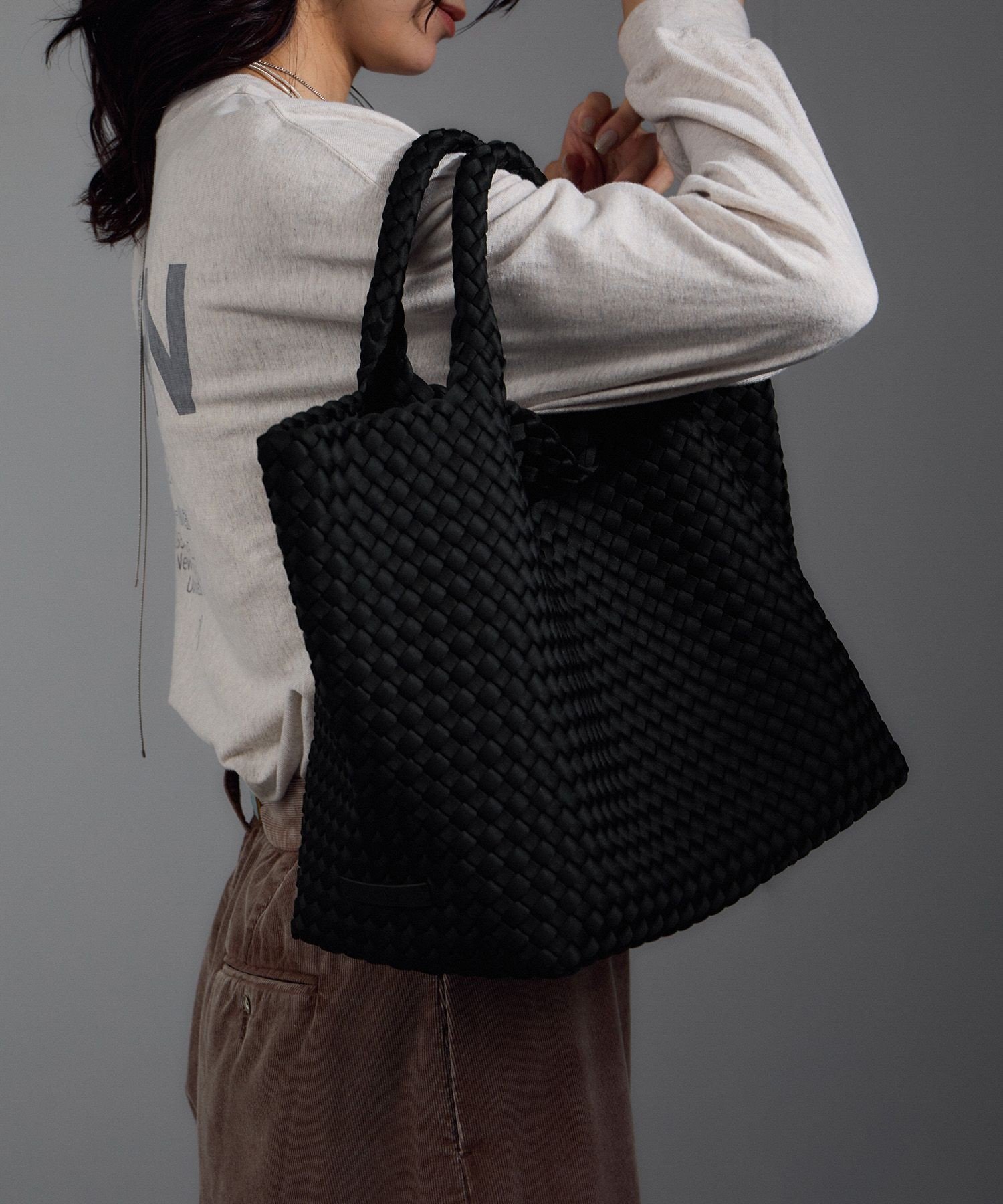 SALON adam et rope' 【NAGHEDI(ナゲディ)】ST BARTHS medium TOTE(core)/トートバッグ サロン アダム エ ロペ バッグ トートバッグ ブラウン ブラック【送料無料】のサムネイル