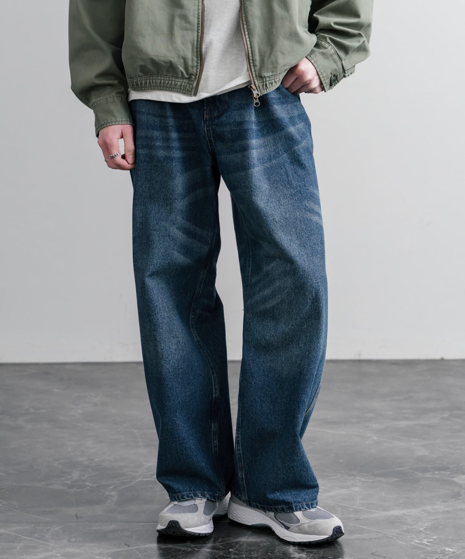 KRIFF MAYER KRIFF MAYER ワイドストレートデニム ロッキーモンロー パンツ ジーンズ・デニムパンツ グレー ベージュ ブルー