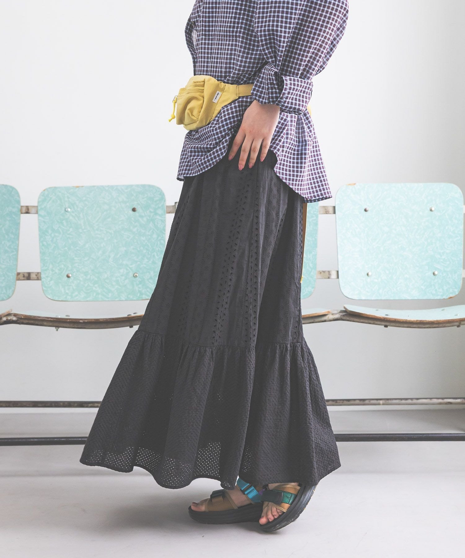 niko and ... コットン刺繍スカート ニコアンド スカート ロング・マキシスカート ブラック ホワイト