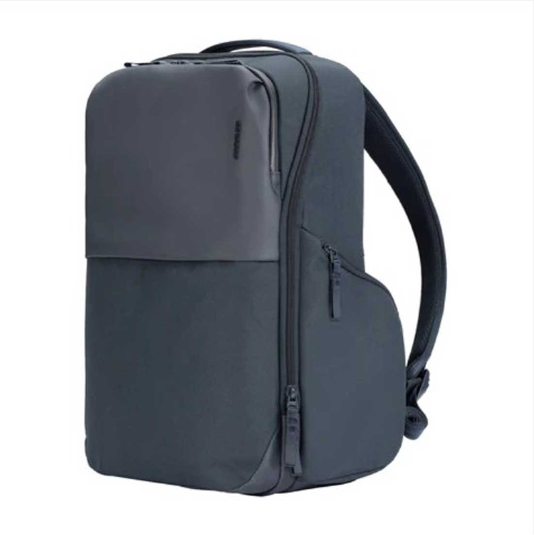 Incase リュック メンズ Incase (U)INCO100684-NVY A.R.C. Daypack (Navy)バックパック Incase インケース バッグ リュック・バックパック ネイビー【送料無料】