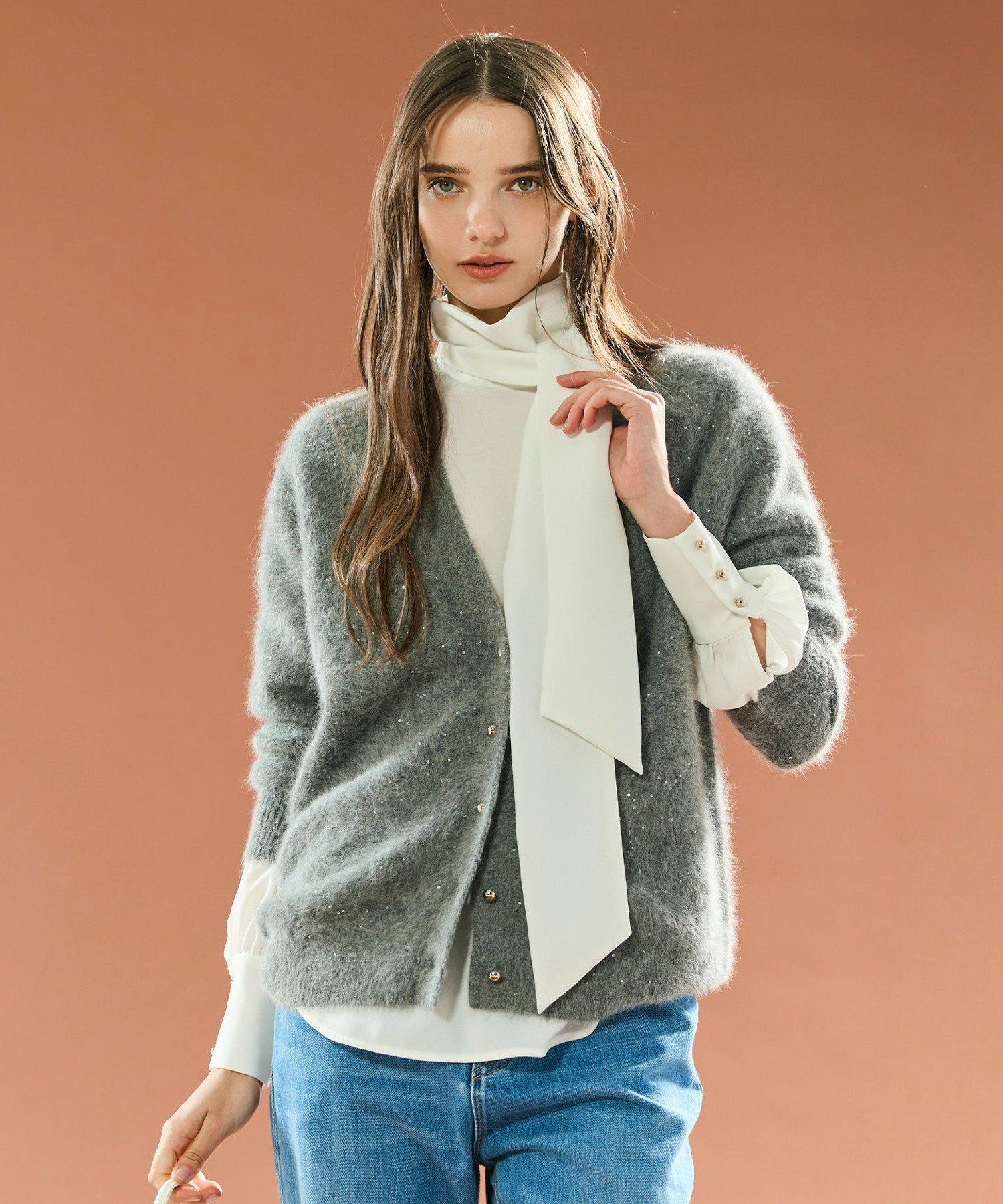 BEIGE, AMARILLO / スパンコールフォックスニットカーディガン ベイジ, トップス ニット グレー【送料..