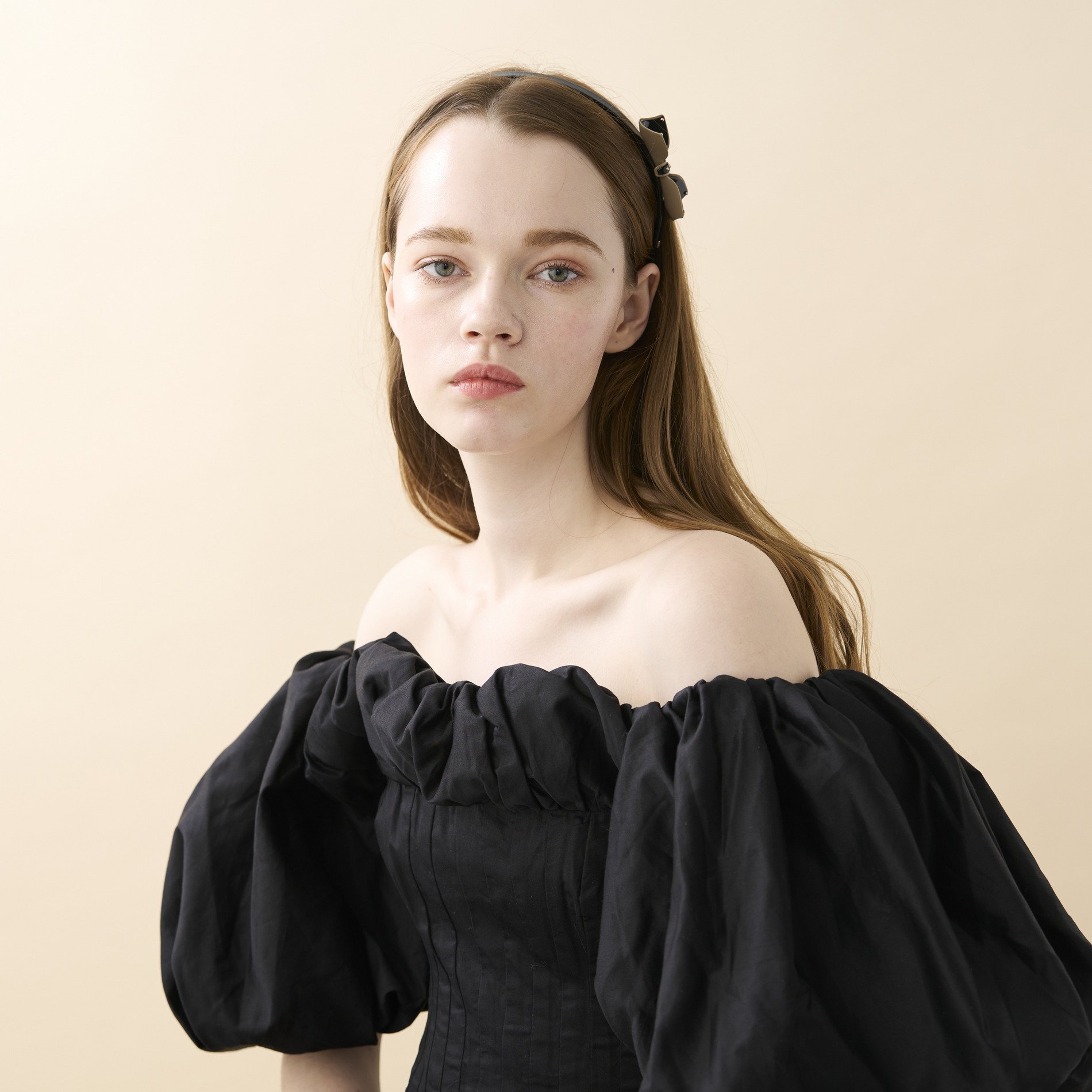 ALEXANDRE DE PARIS カチューシャ (1 cm) アレクサンドル ドゥ パリ ヘアアクセサリー カチューシャ・ヘアバンド ブラック【送料無料】