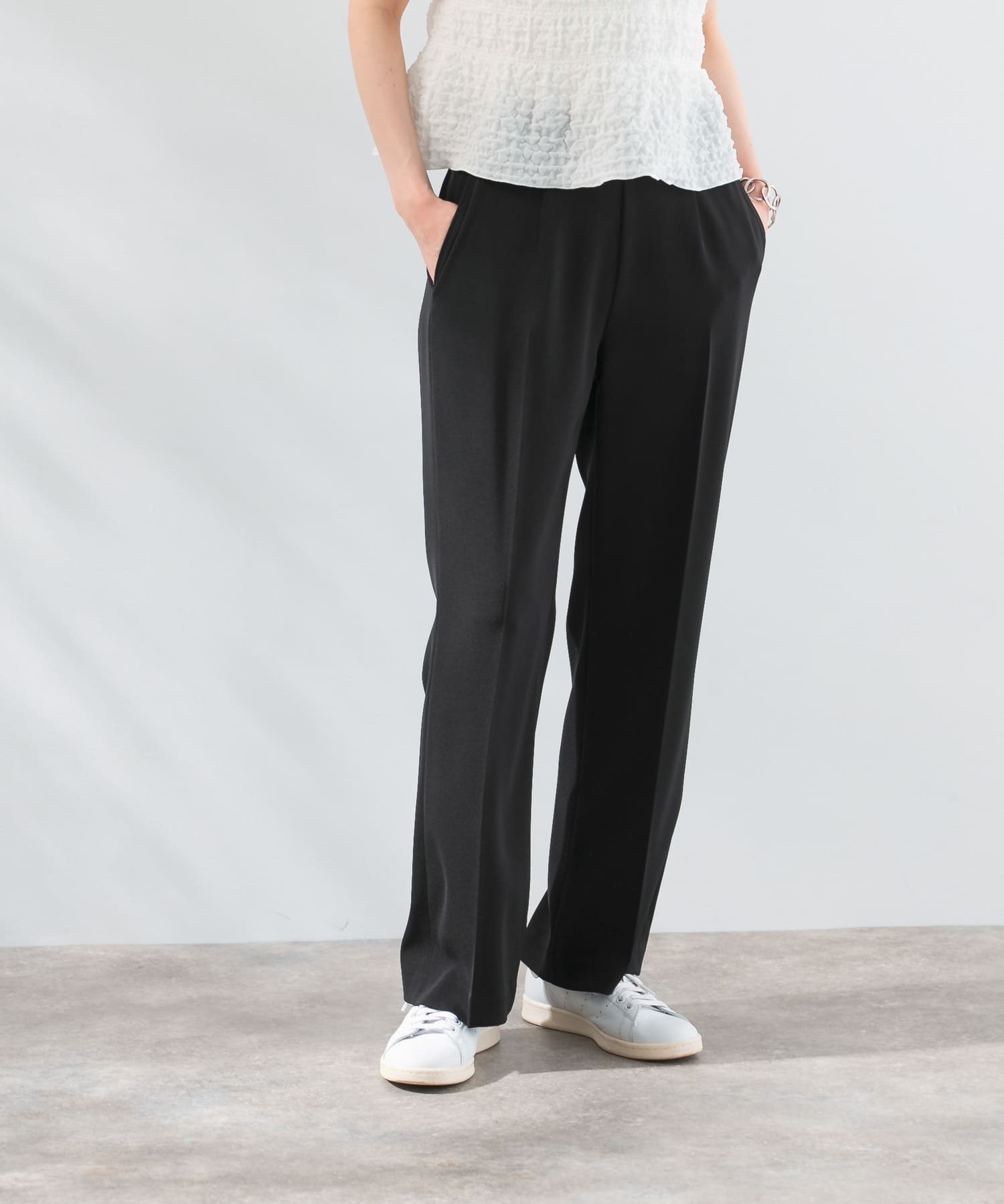 【SALE／50%OFF】URBAN RESEARCH ROSSO ウォッシャブルセミフレアパンツ アーバンリサーチロッソ パンツ その他のパンツ ブラック ホワイト ベージュ【送料無料】のサムネイル