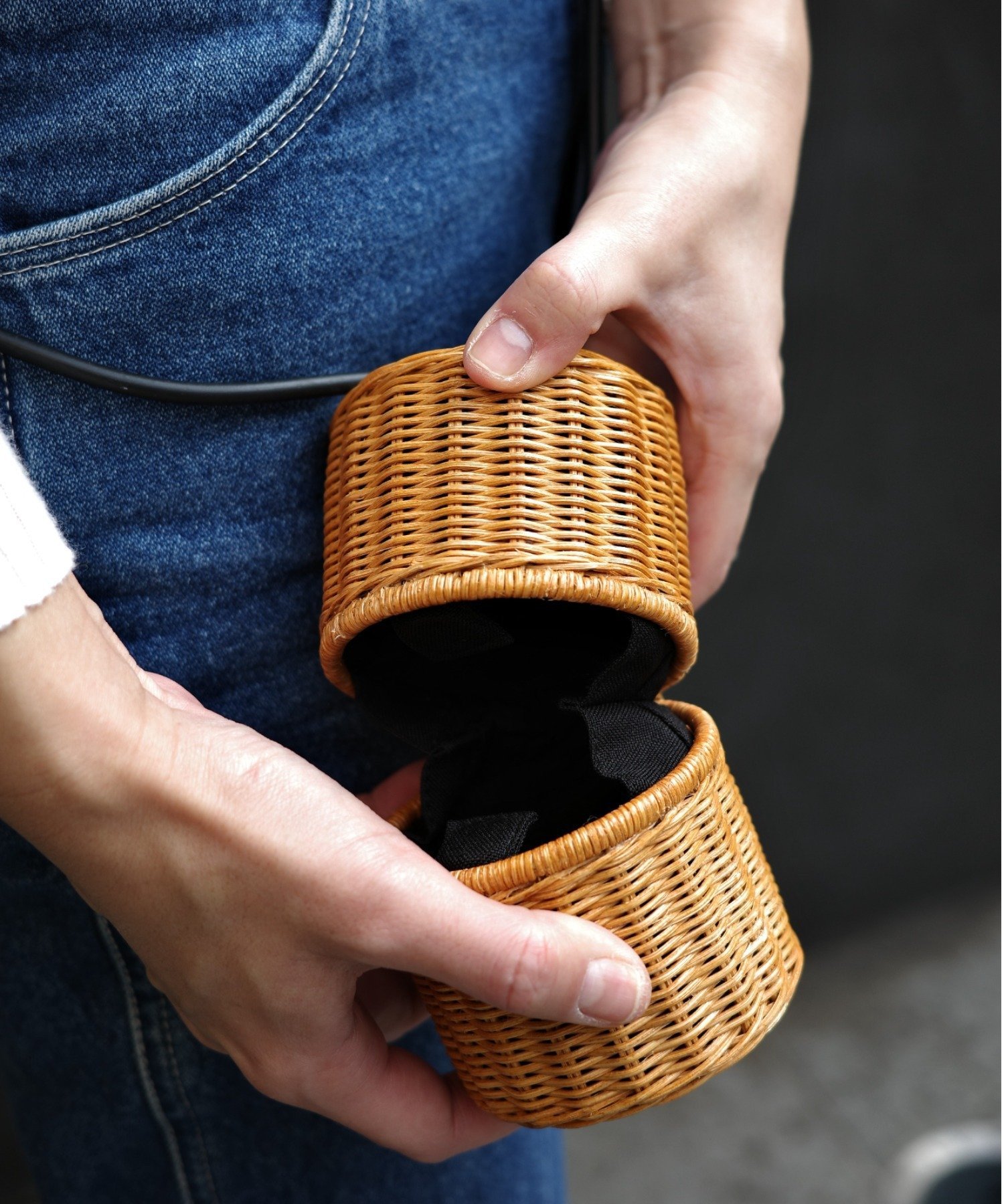 【SALE／50%OFF】BEAVER odds/オッズ MINI CYLINDER BAG ミニシリンダーバッグ ショルダーバッグ ビーバー バッグ その他のバッグ ブラック【送料無料】